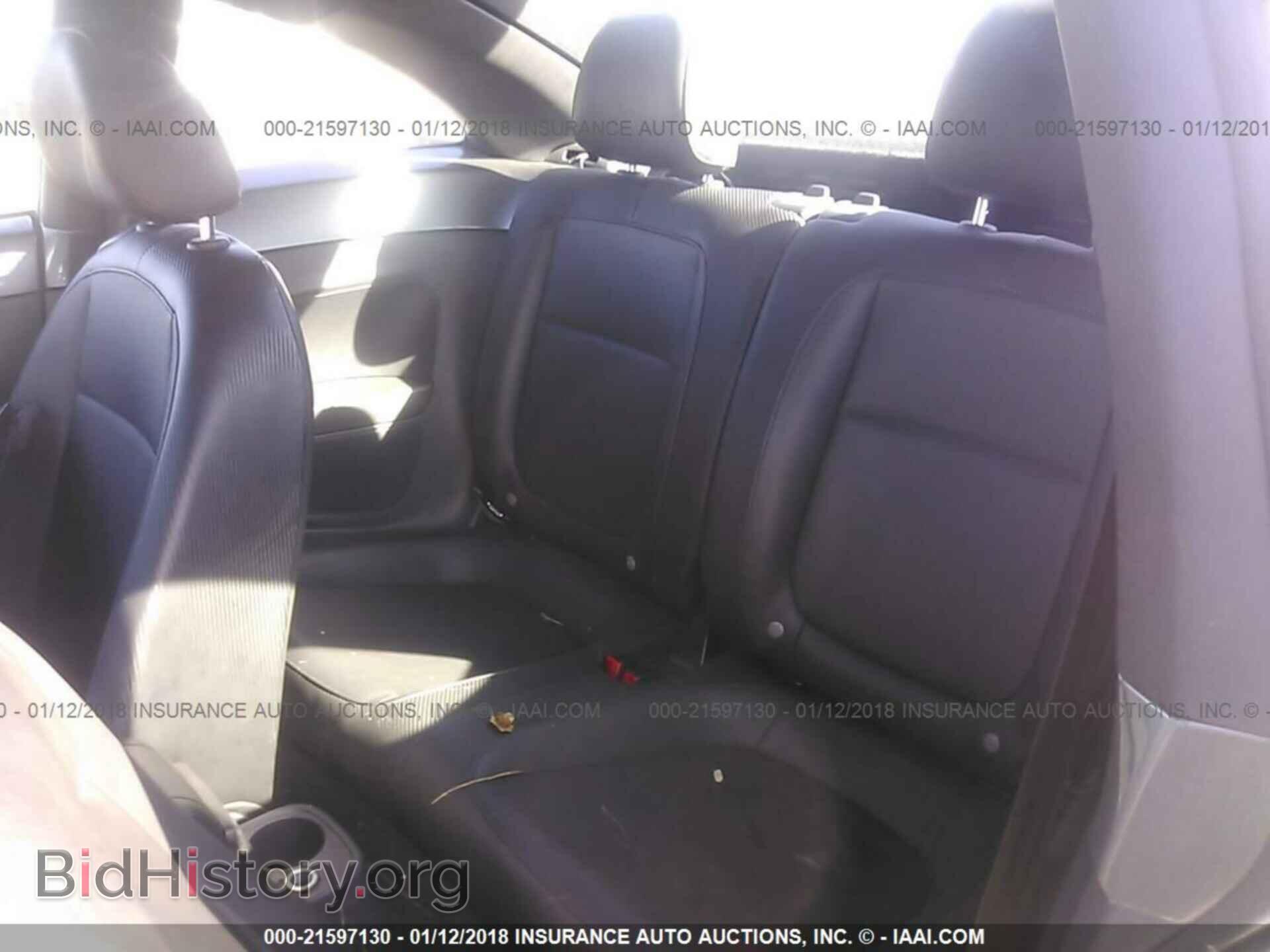2012 Volkswagen Beetle - VIN: 3VWJX7AT6CM610551 - Фото 8