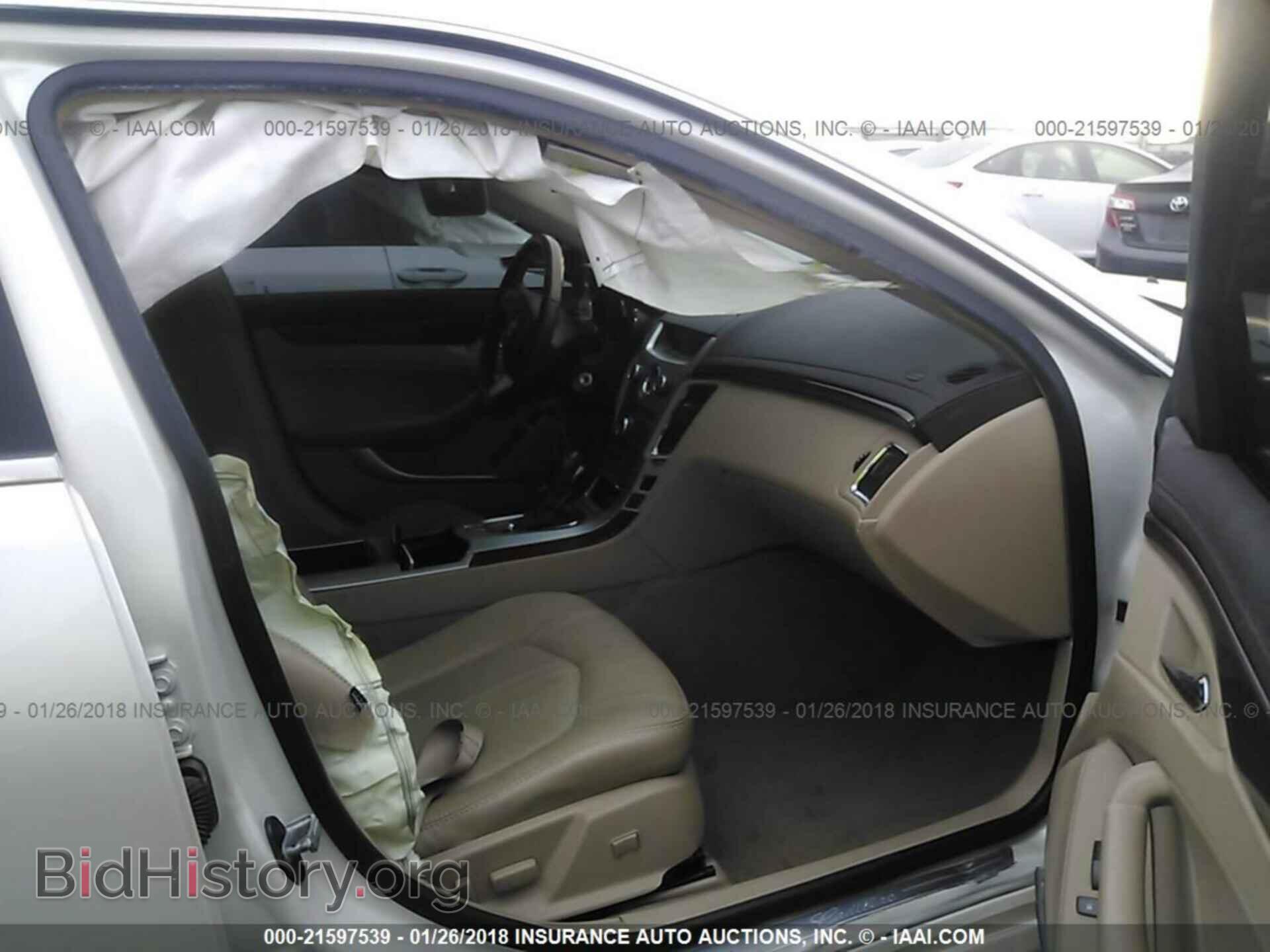 2011 Cadillac Cts - VIN: 1G6DE5EY4B0103989 - Фото 5