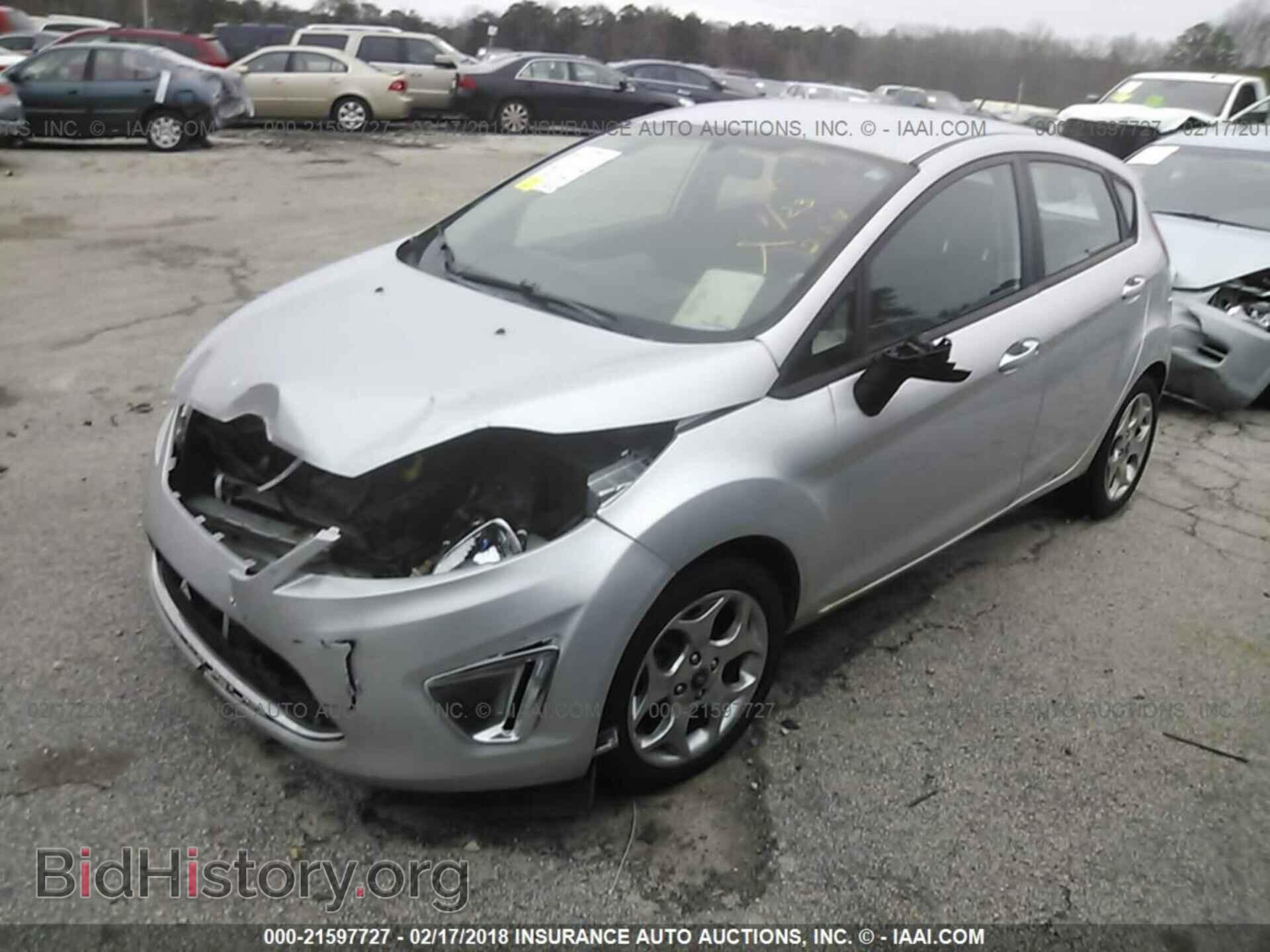 2012 Ford Fiesta - VIN: 3FADP4FJ8CM183823 - Фото 2