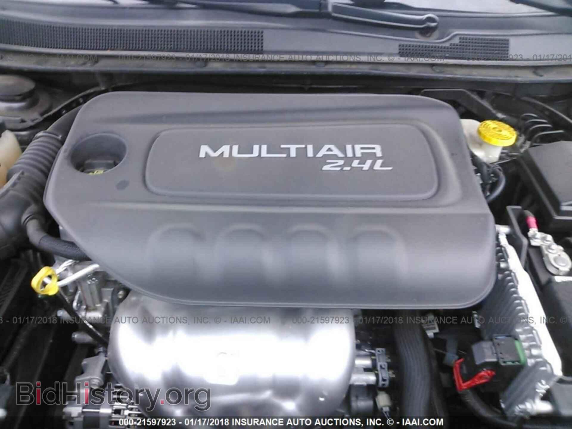 2016 Chrysler 200 - VIN: 1C3CCCAB0GN142307 - Photo 10