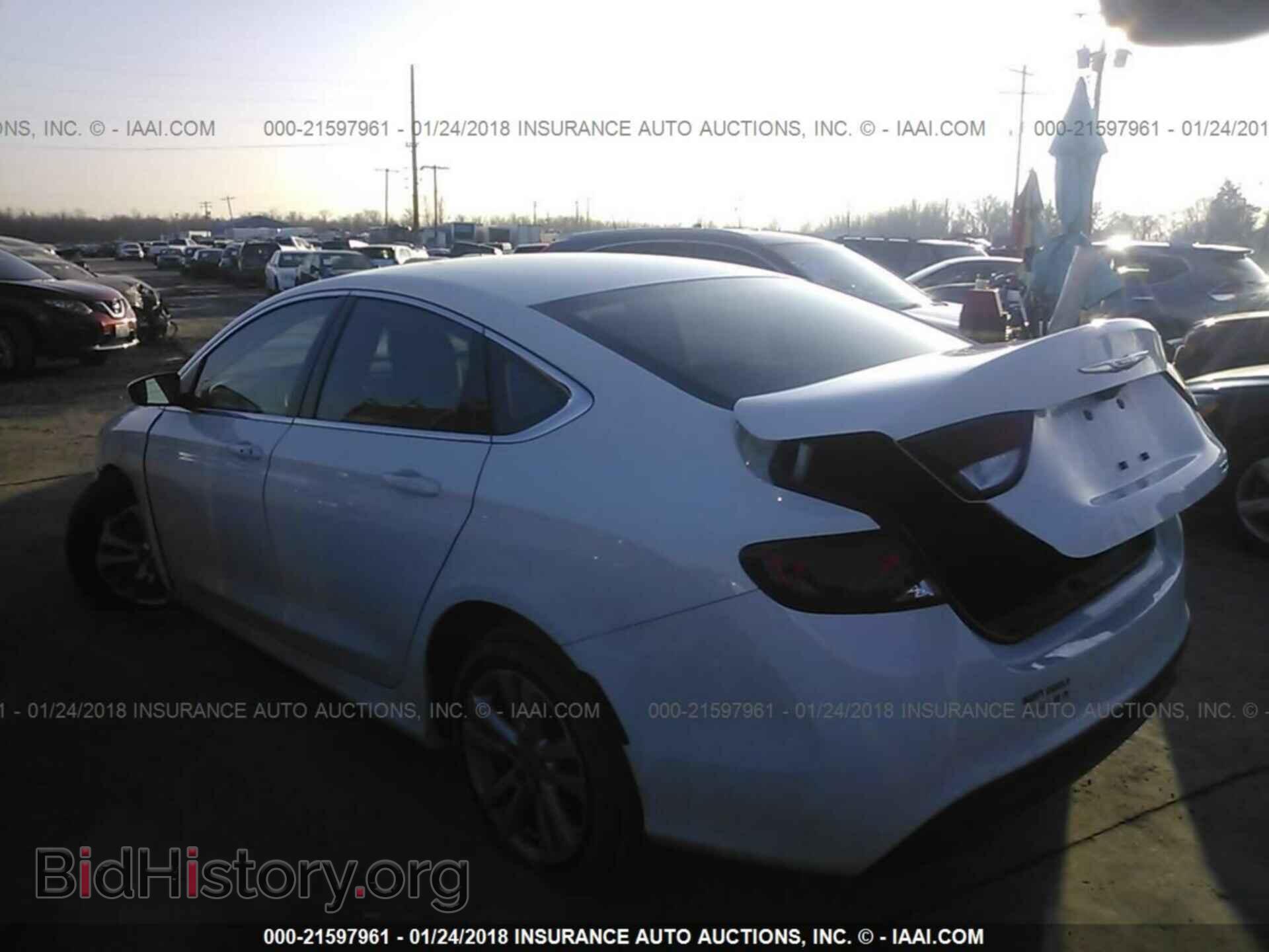 2016 Chrysler 200 - VIN: 1C3CCCFBXGN194178 - Фото 3
