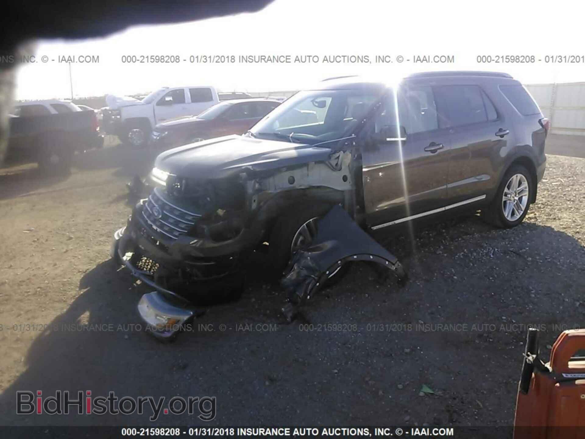 2016 Ford Explorer - VIN: 1FM5K8D85GGC86438 - Photo 2