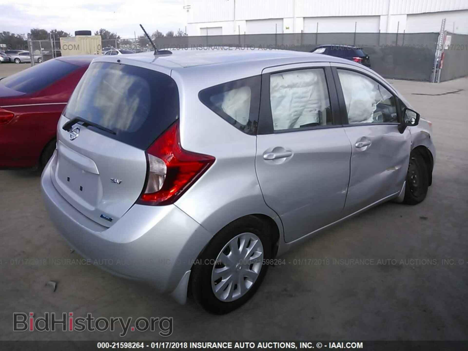 2016 Nissan Versa note - VIN: 3N1CE2CP0GL383408 - Photo 4