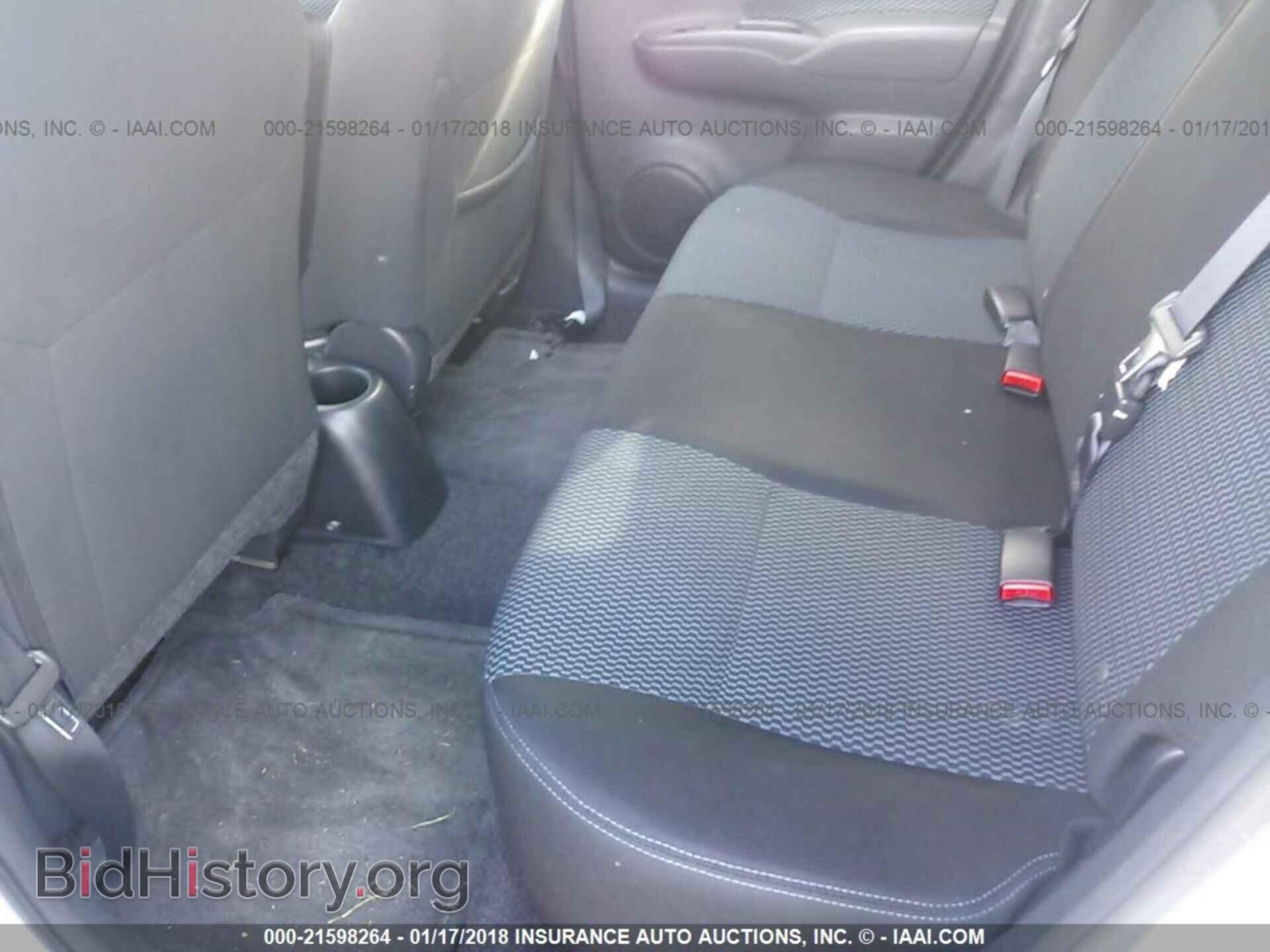 2016 Nissan Versa note - VIN: 3N1CE2CP0GL383408 - Photo 8