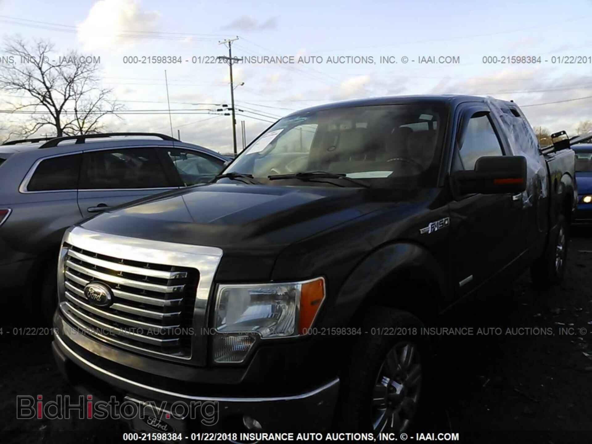 2011 Ford F150 - VIN: 1FTFW1CT3BFA69205 - Фото 2
