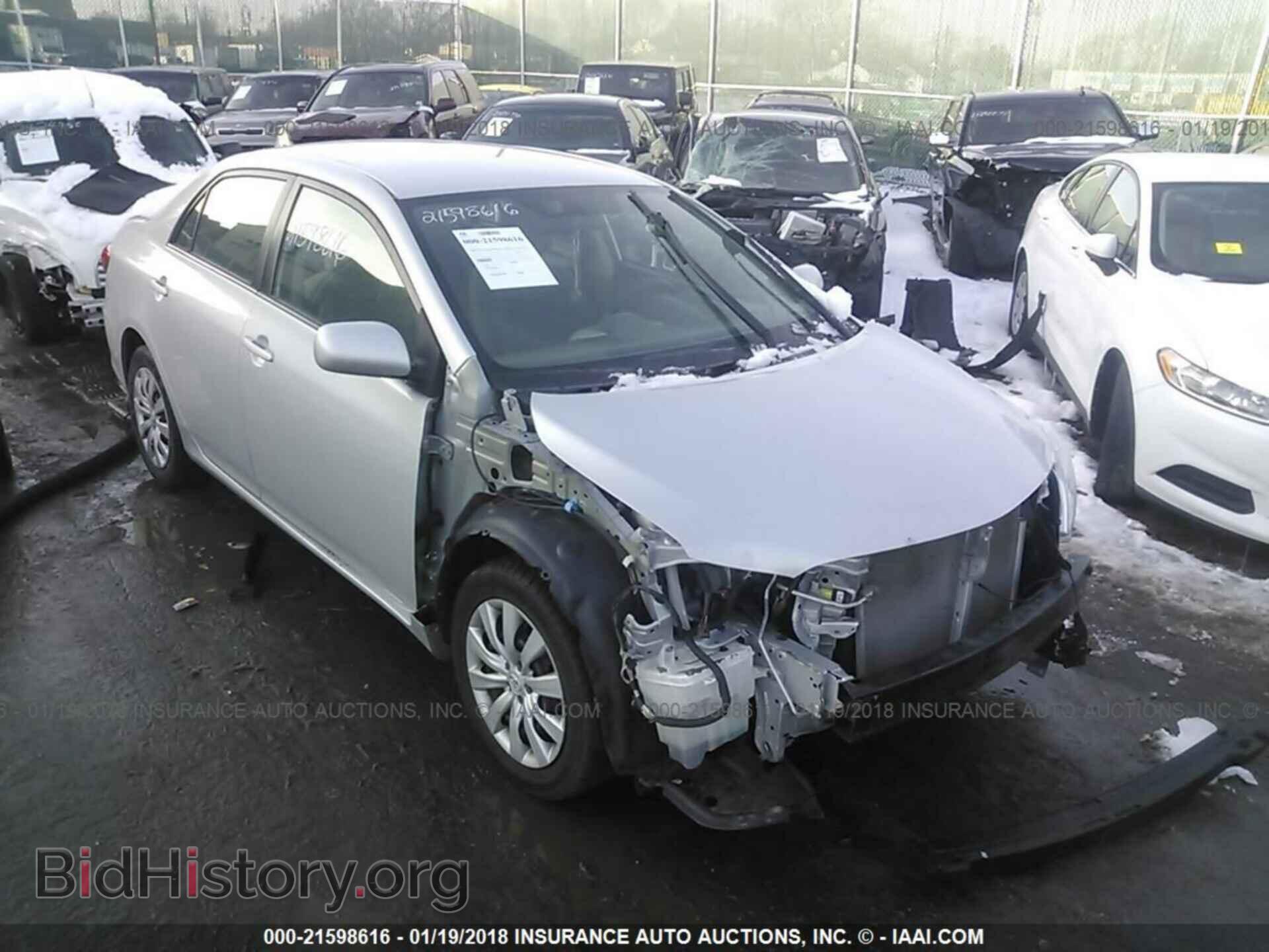 Photo 2T1BU4EE8DC079227 - Toyota Corolla 2013