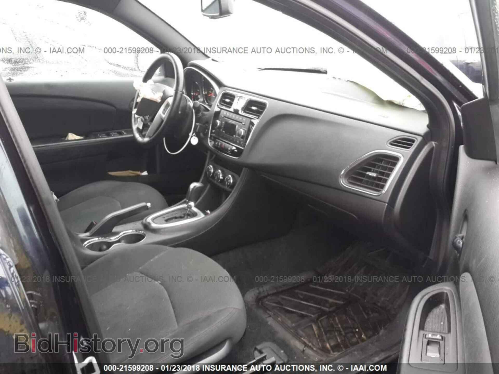 2012 Chrysler 200 - VIN: 1C3CCBBB6CN107371 - Фото 5