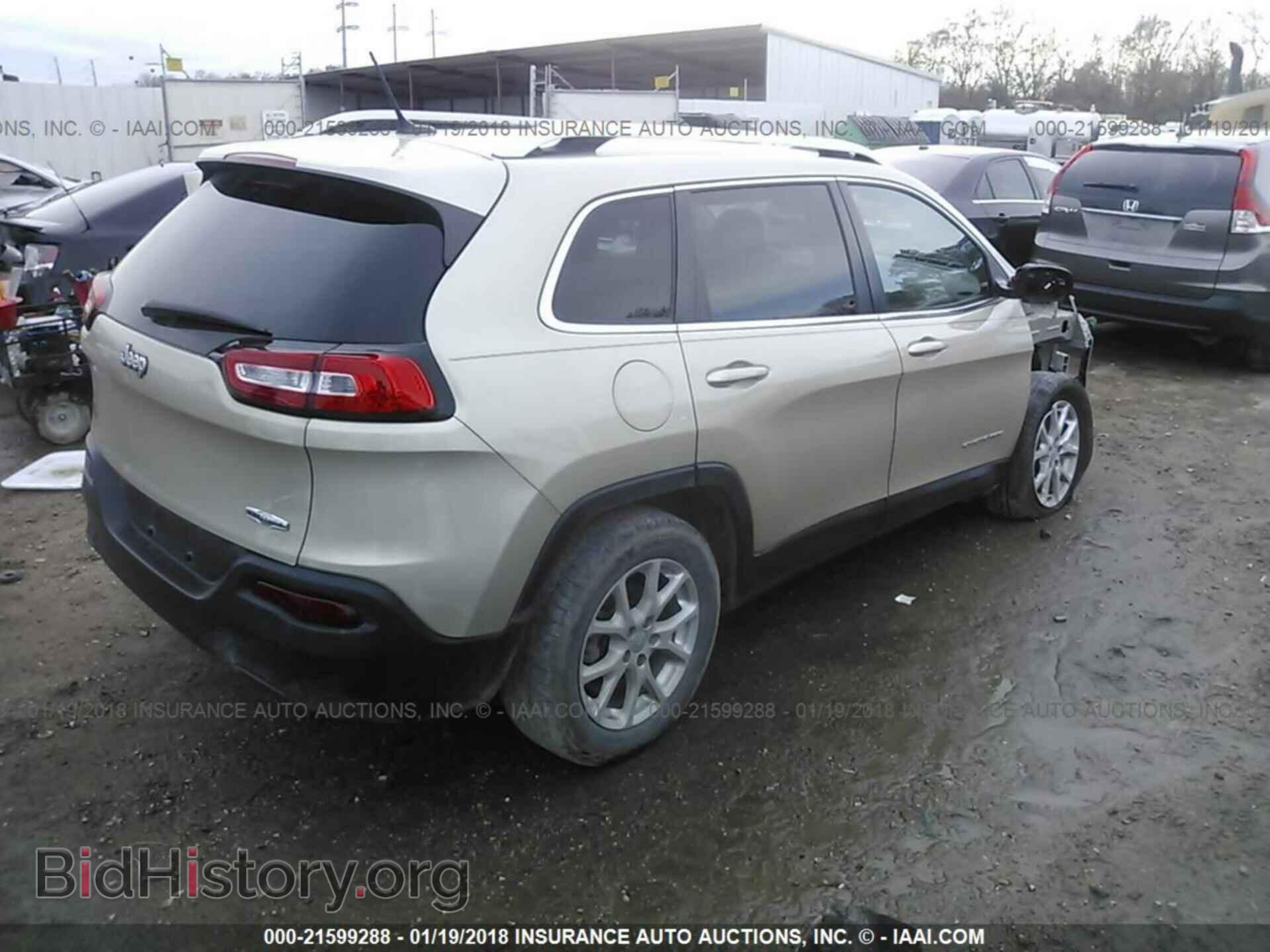 2014 Jeep Cherokee - VIN: 1C4PJLCB9EW245667 - Photo 4