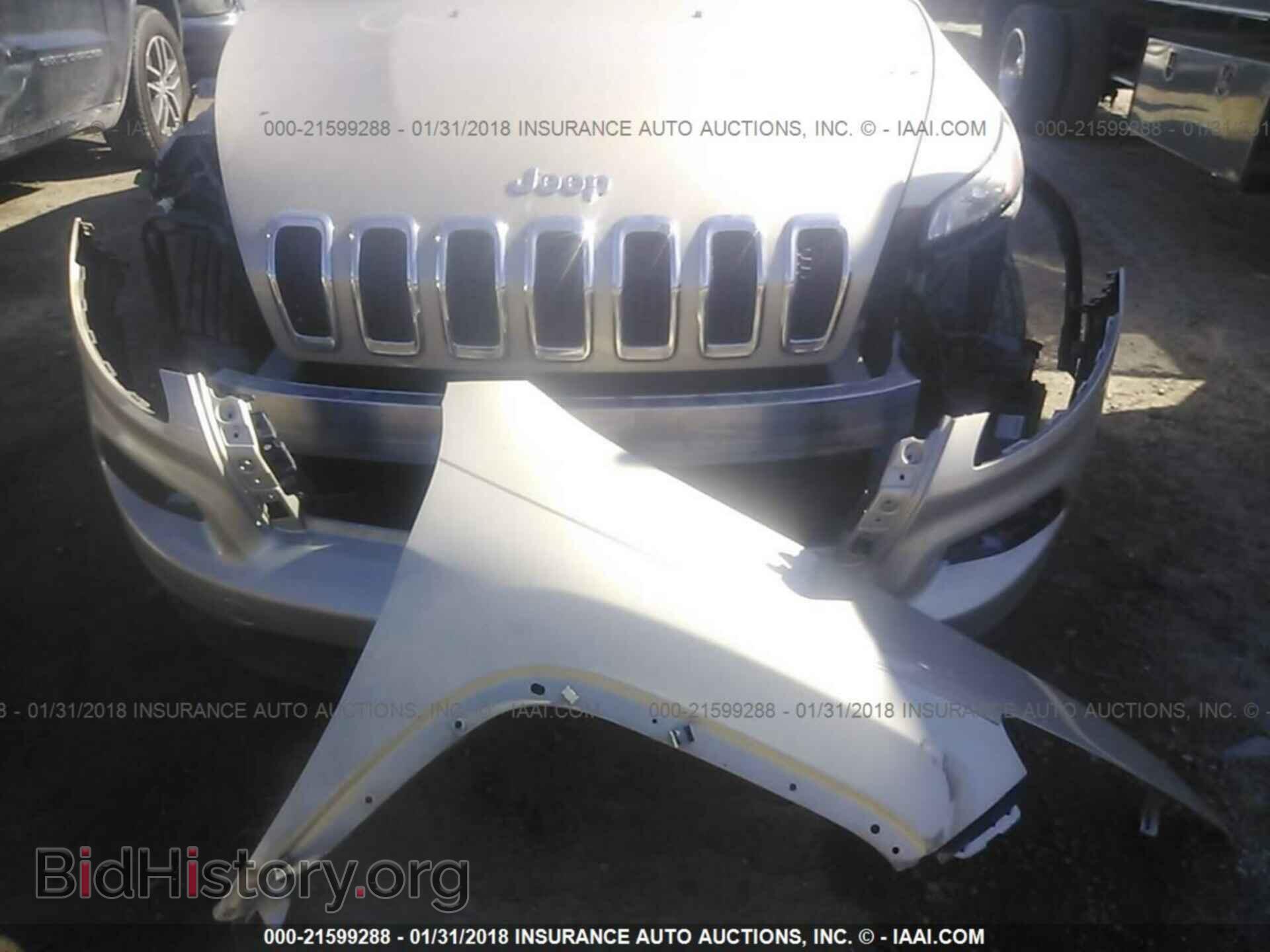 2014 Jeep Cherokee - VIN: 1C4PJLCB9EW245667 - Photo 6