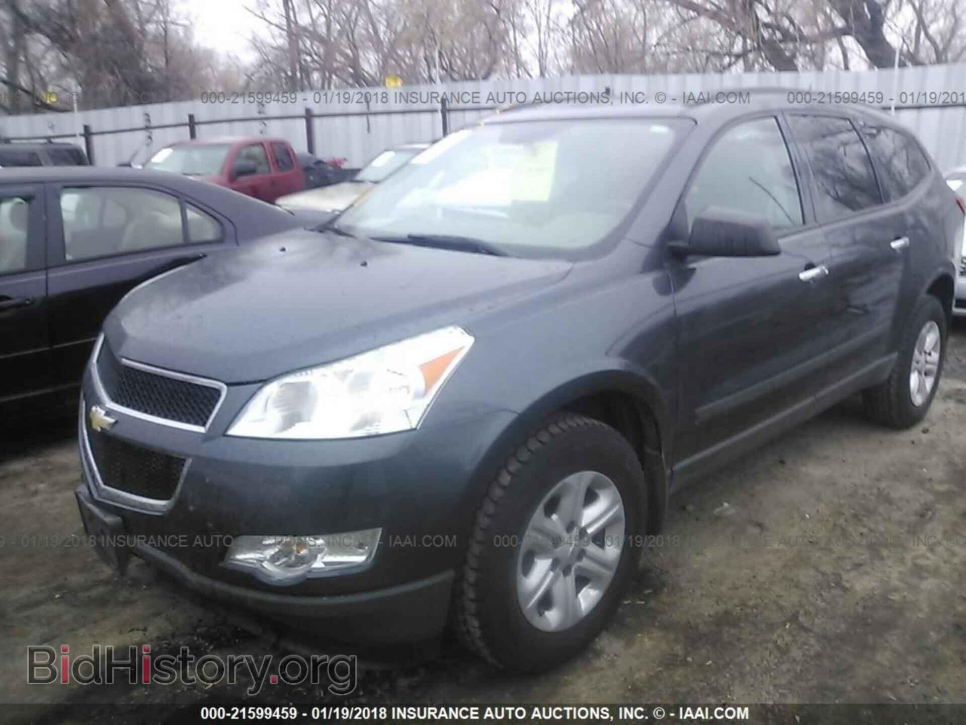 2012 Chevrolet Traverse - VIN: 1GNKVFEDXCJ296448 - Фото 2
