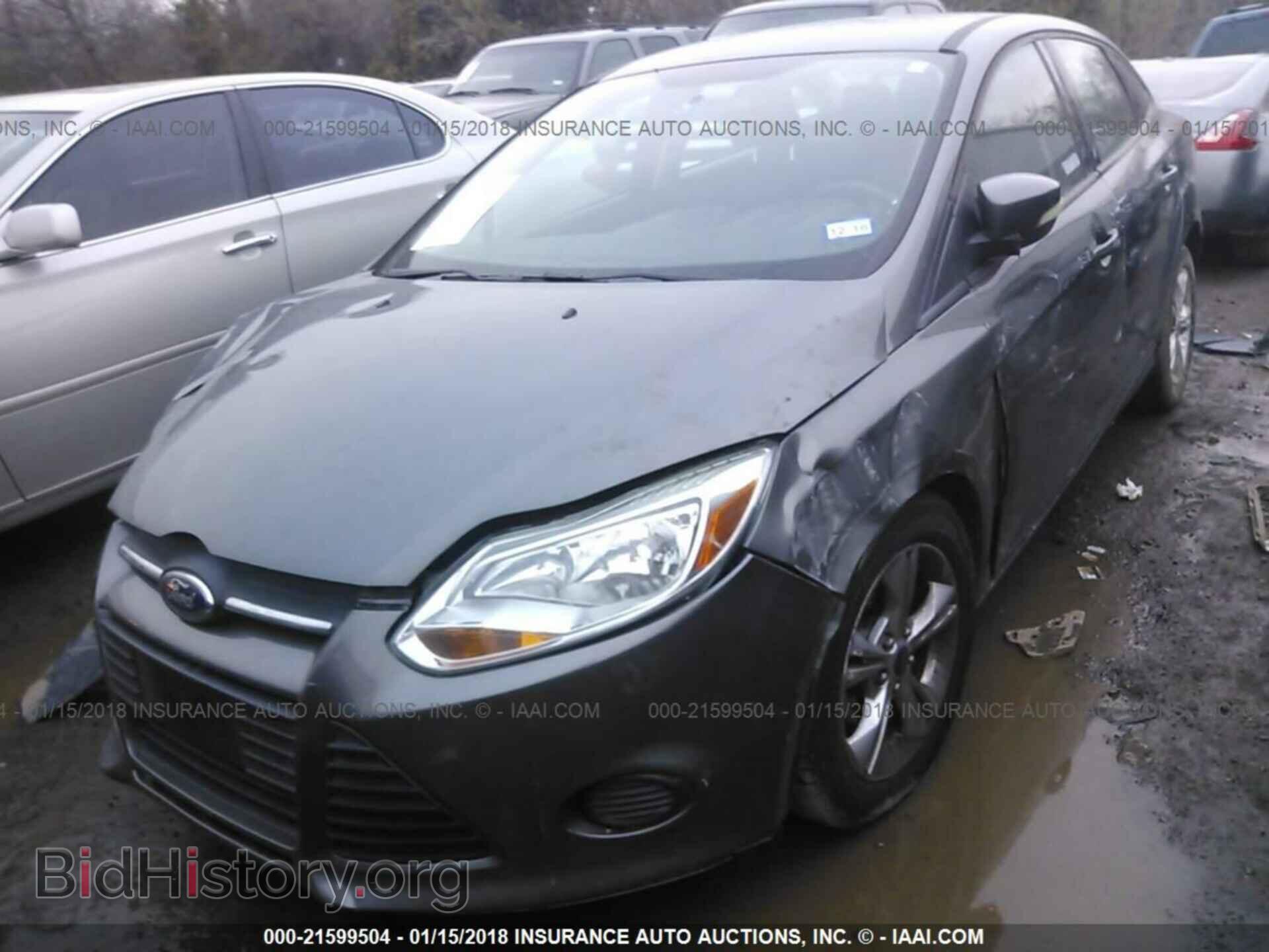 2013 Ford Focus - VIN: 1FADP3F27DL152486 - Photo 2