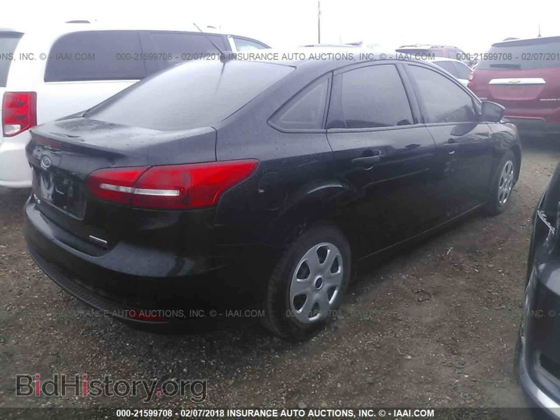 2016 Ford Focus - VIN: 1FADP3E28GL343811 - Фото 4