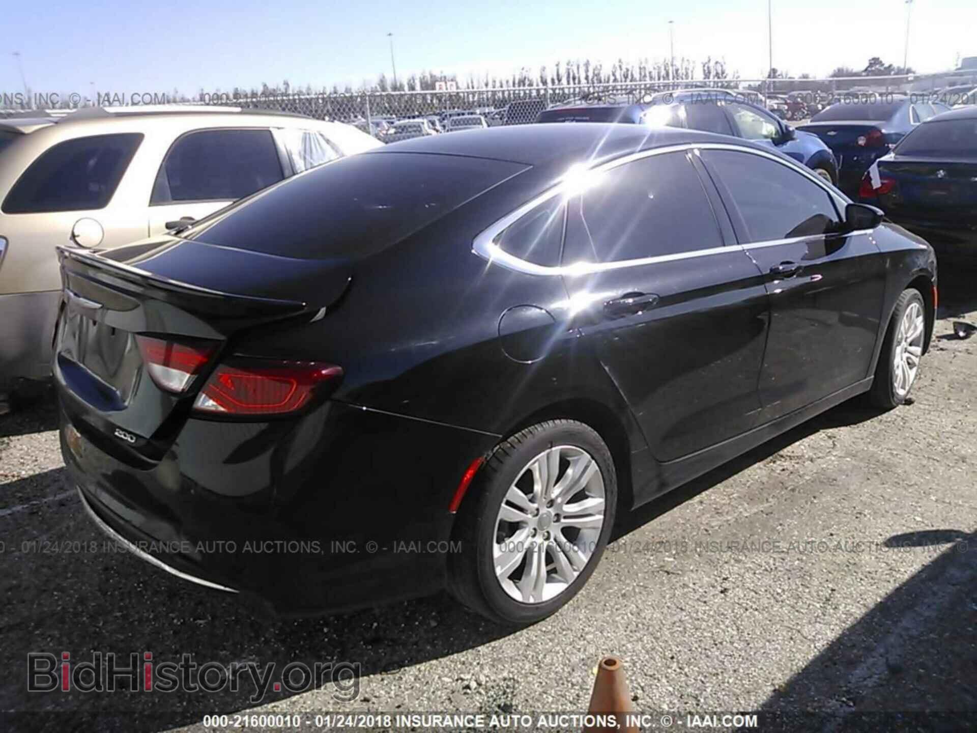 2015 Chrysler 200 - VIN: 1C3CCCAB3FN706420 - Photo 4