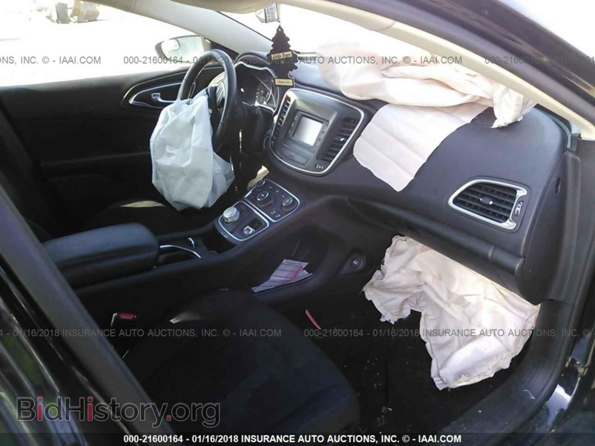 2015 Chrysler 200 - VIN: 1C3CCCAB8FN626739 - Photo 5