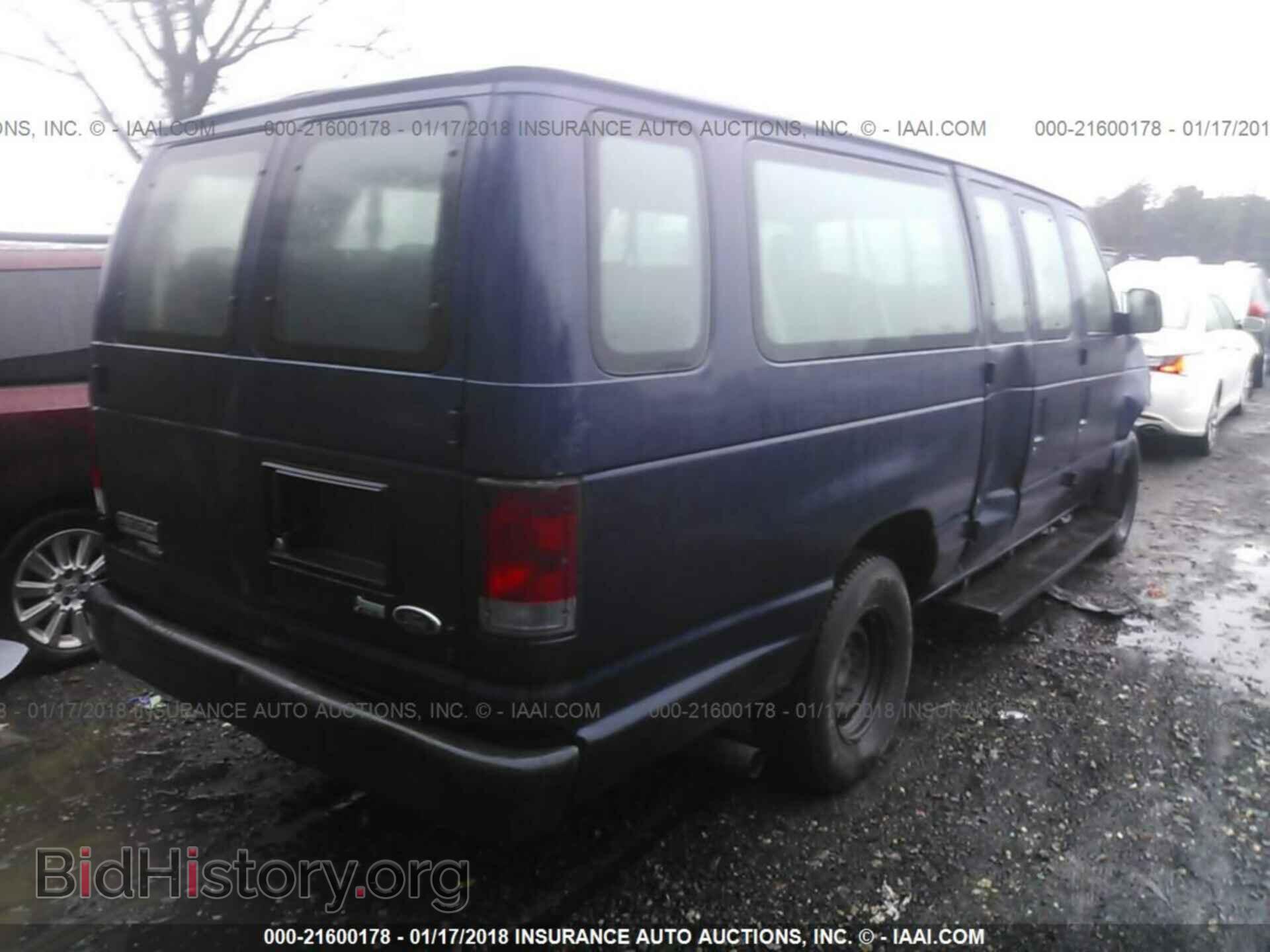 2011 Ford Econoline - VIN: 1FBSS3BL2BDA35196 - Photo 4