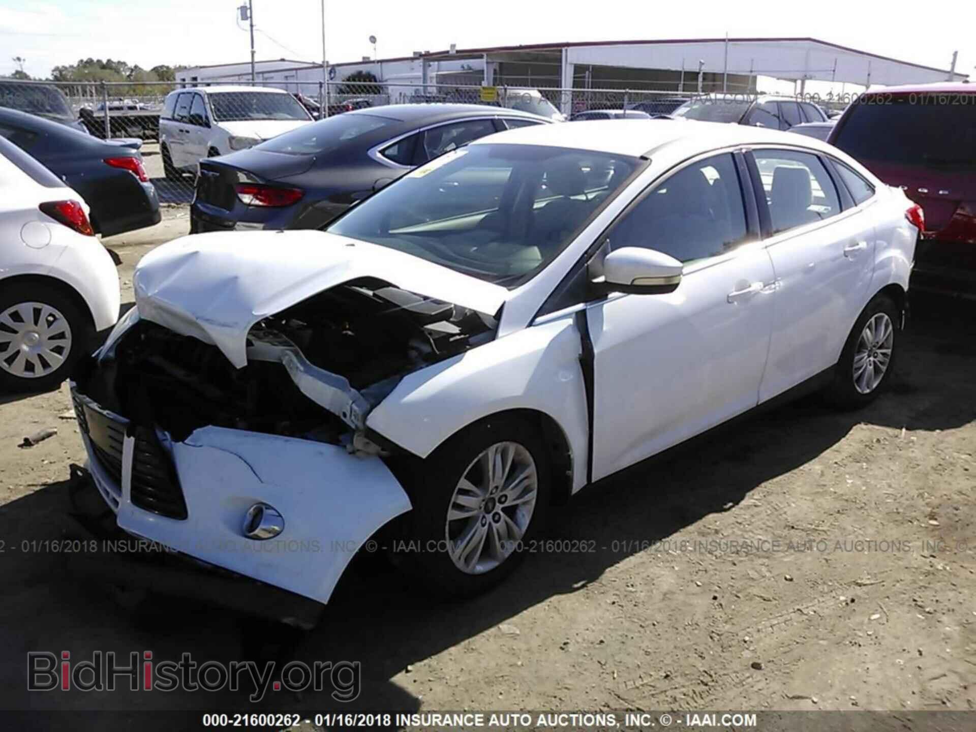 2012 Ford Focus - VIN: 1FAHP3H25CL339402 - Photo 2