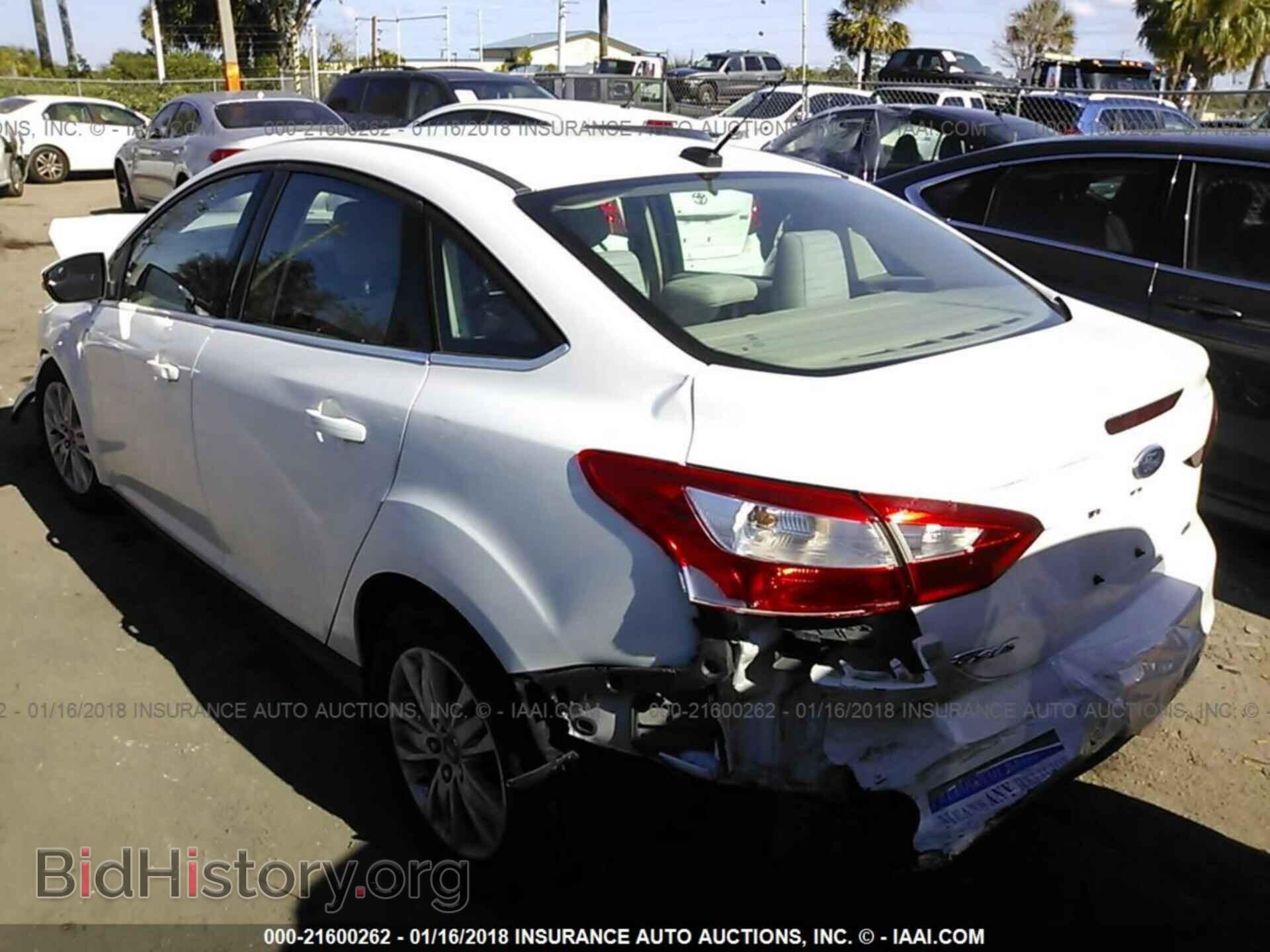 2012 Ford Focus - VIN: 1FAHP3H25CL339402 - Photo 3