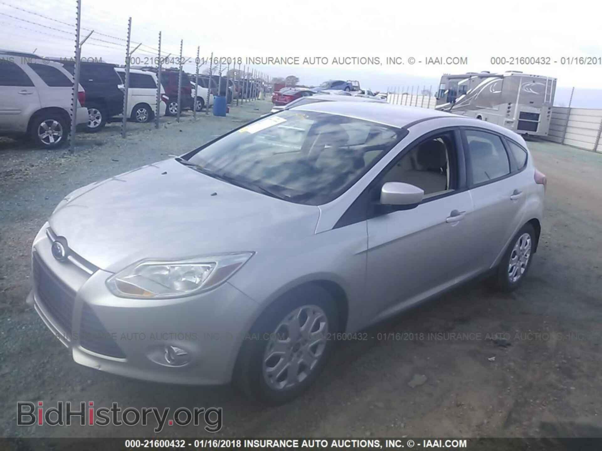 2012 Ford Focus - VIN: 1FAHP3K23CL327631 - Photo 2