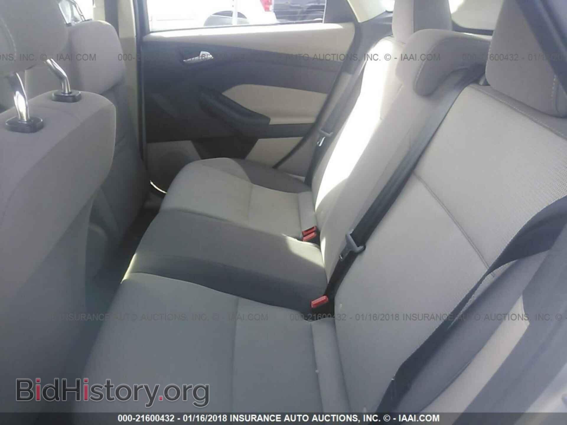 2012 Ford Focus - VIN: 1FAHP3K23CL327631 - Photo 8