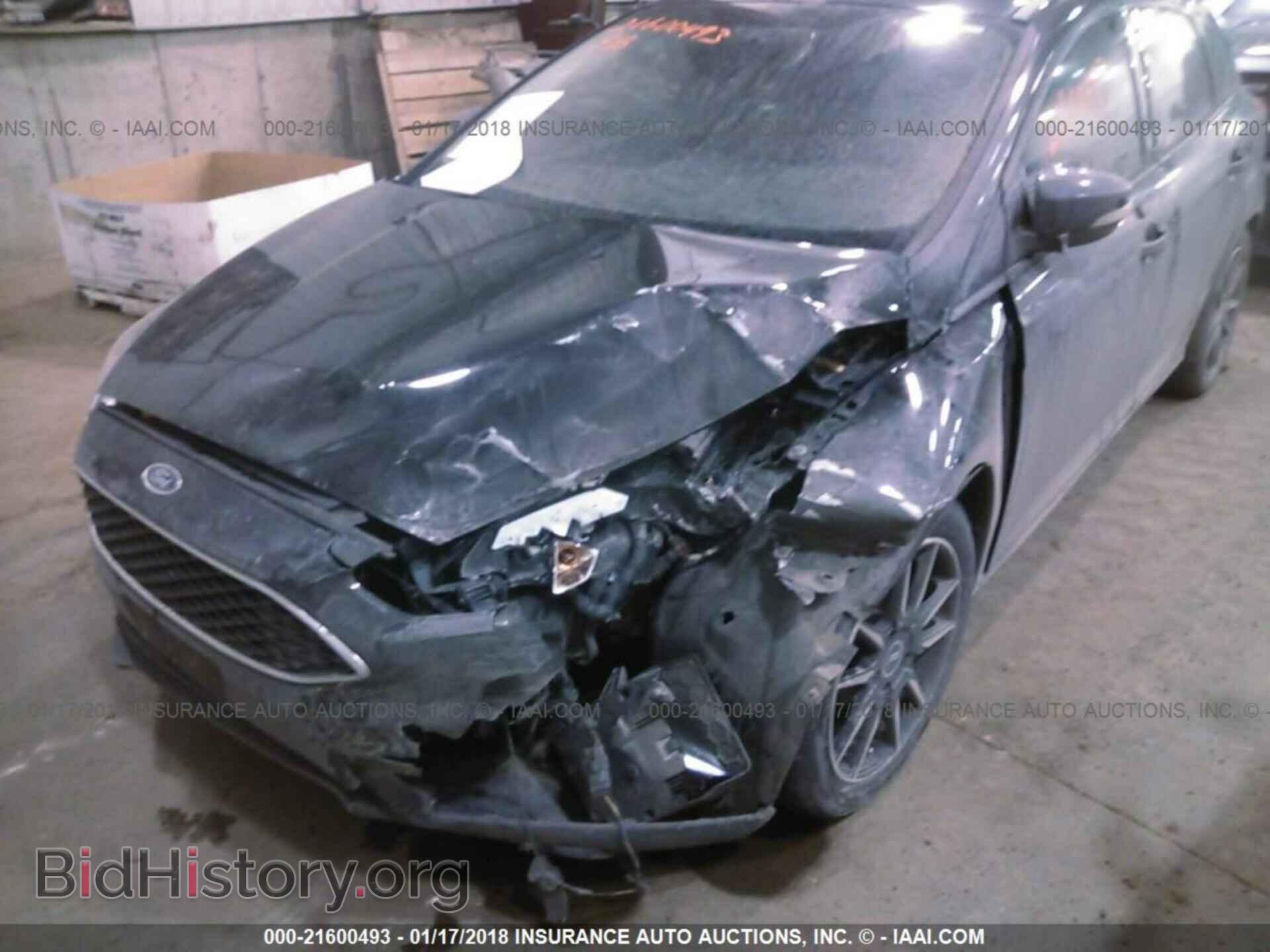 2015 Ford Focus - VIN: 1FADP3K28FL220836 - Фото 6