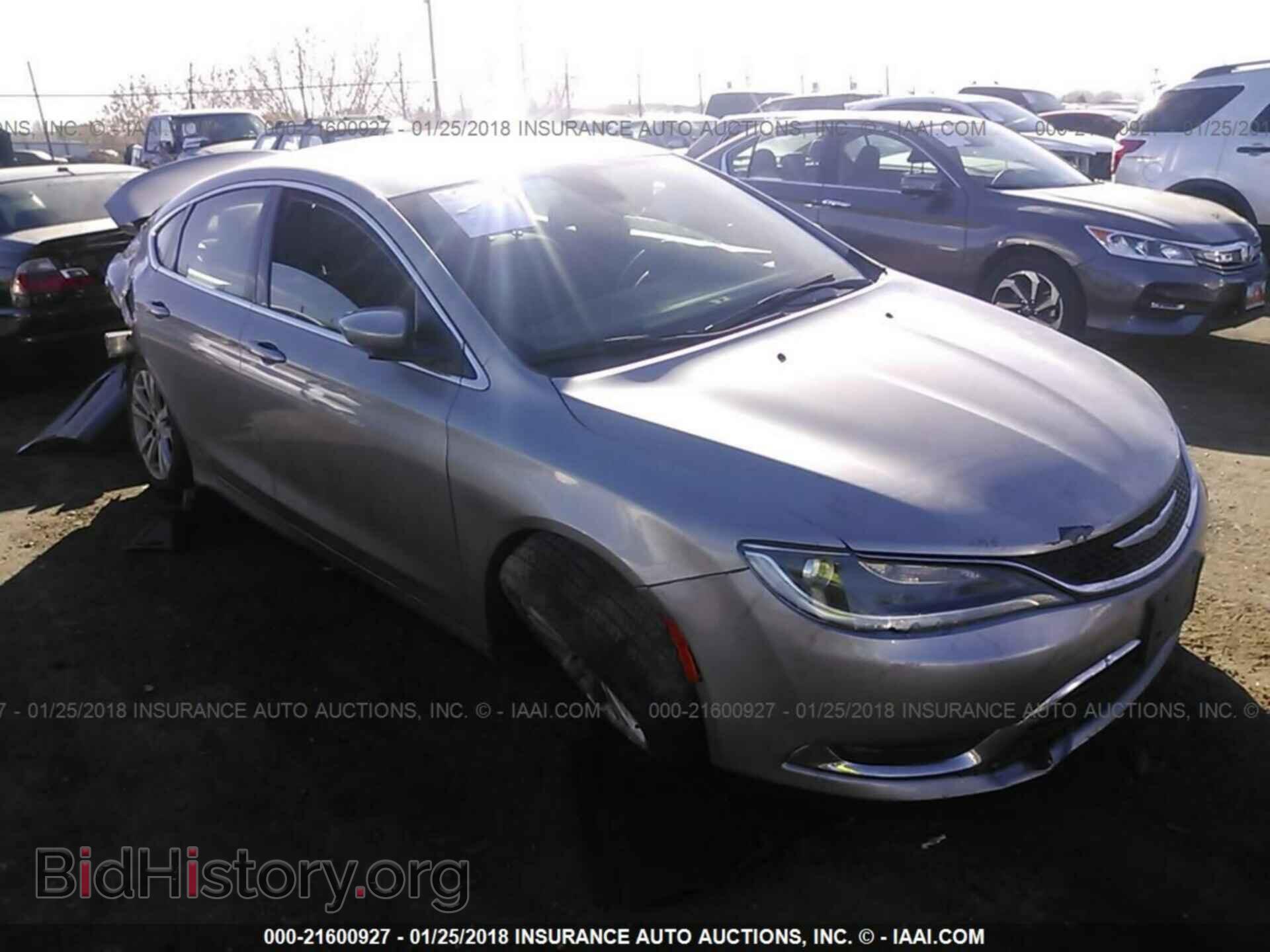 Photo 1C3CCCAB0FN624712 - Chrysler 200 2015