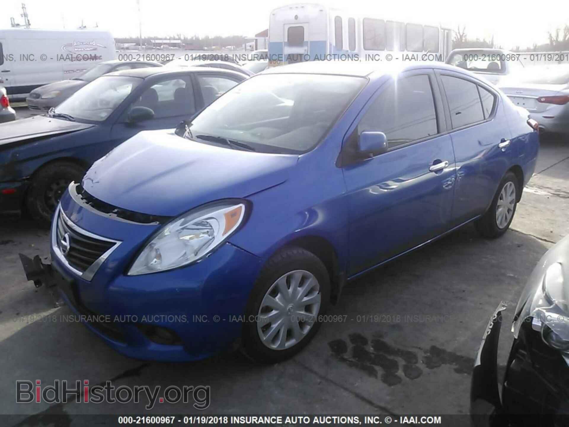 2012 Nissan Versa - VIN: 3N1CN7AP5CL946057 - Фото 2