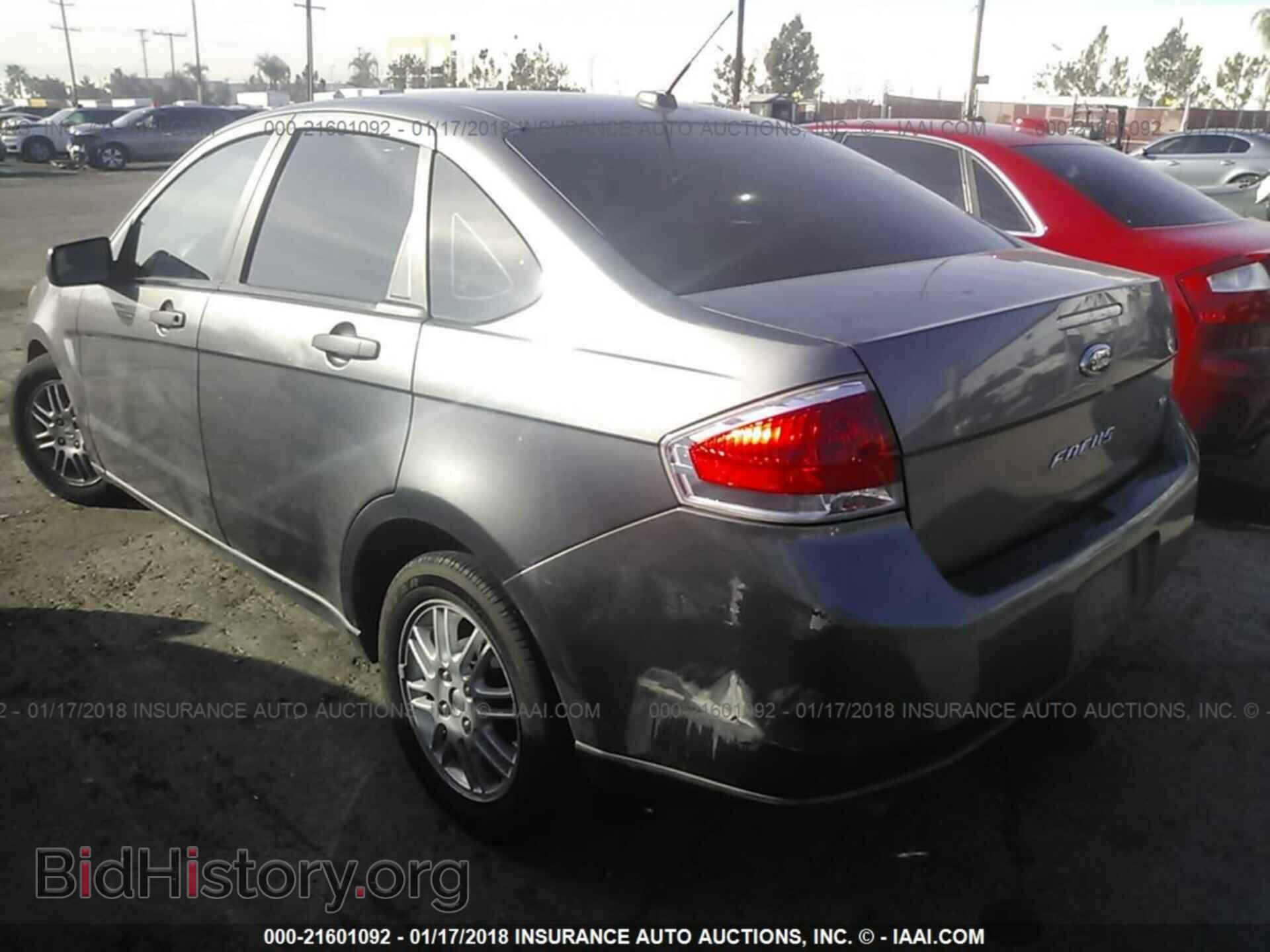 2011 Ford Focus - VIN: 1FAHP3FN0BW152644 - Фото 3