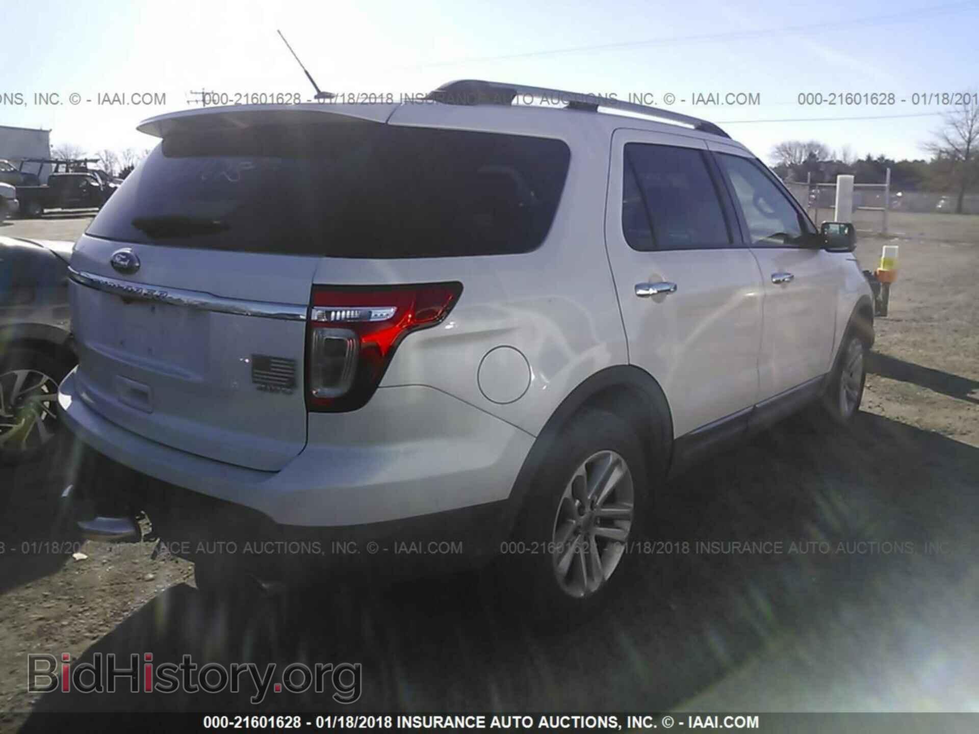 2011 Ford Explorer - VIN: 1FMHK8D8XBGA63298 - Фото 4