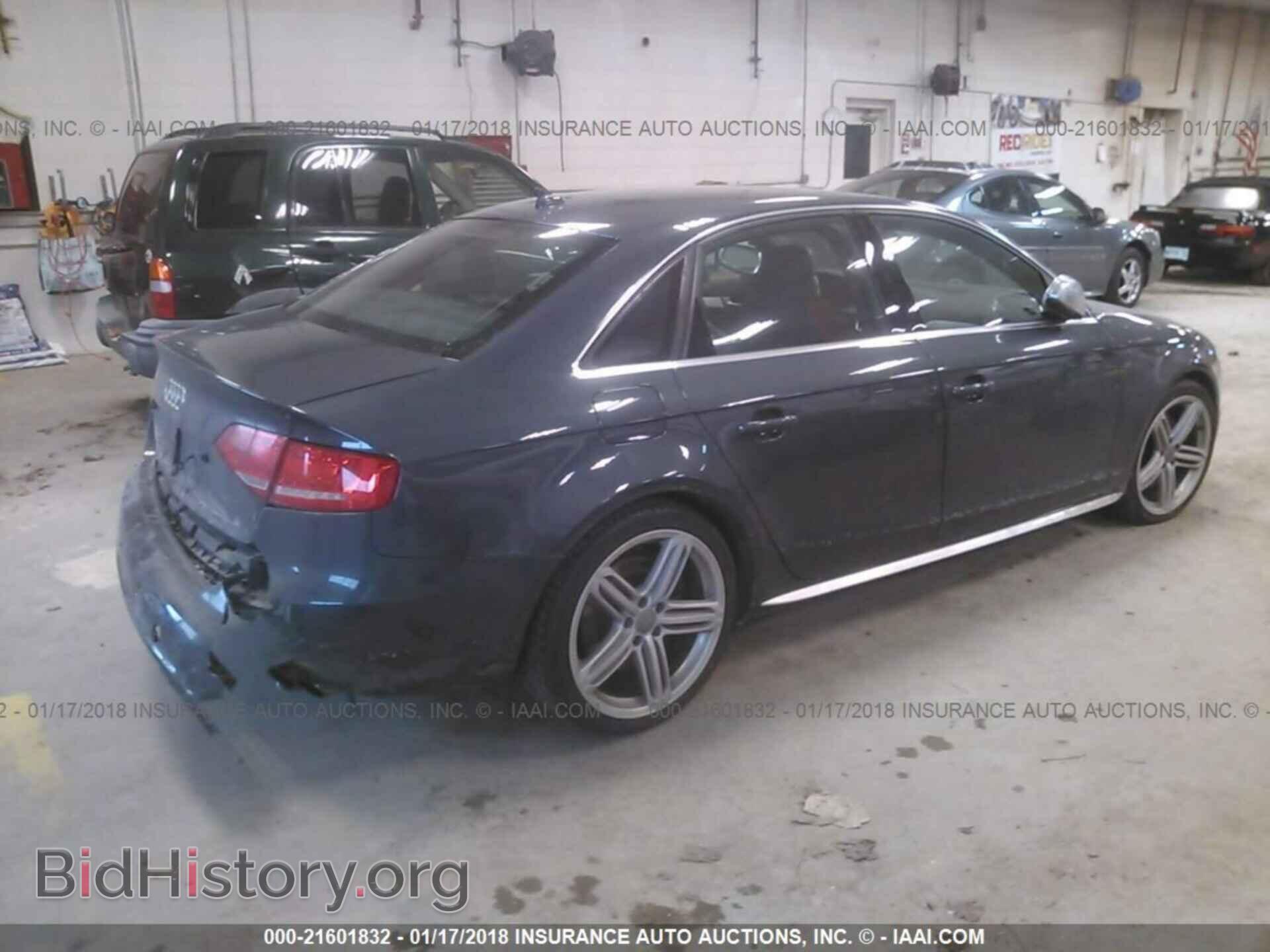 2011 Audi S4 - VIN: WAUBGAFL3BA061400 - Фото 4