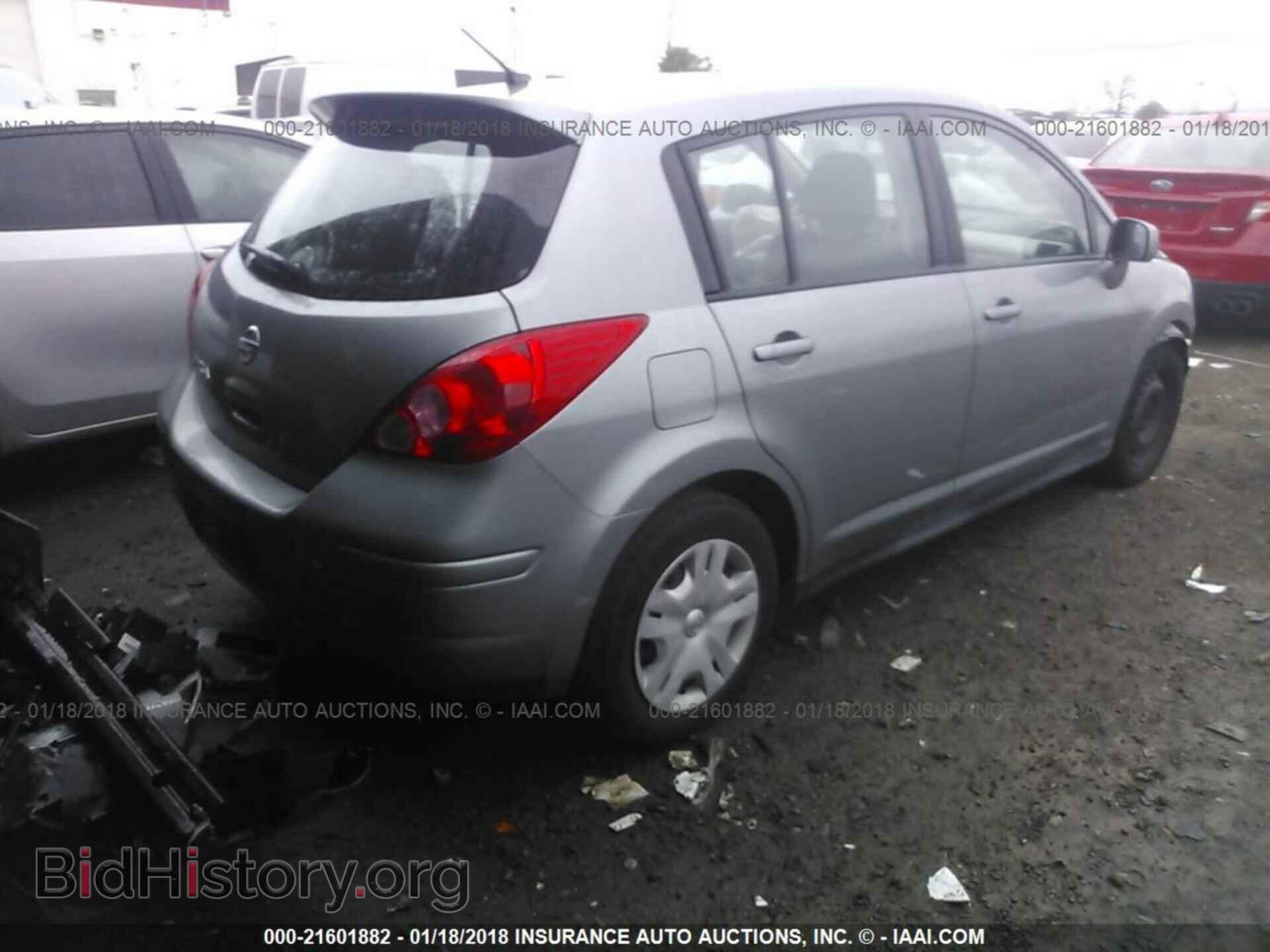 2011 Nissan Versa - VIN: 3N1BC1CP6BL375947 - Фото 4