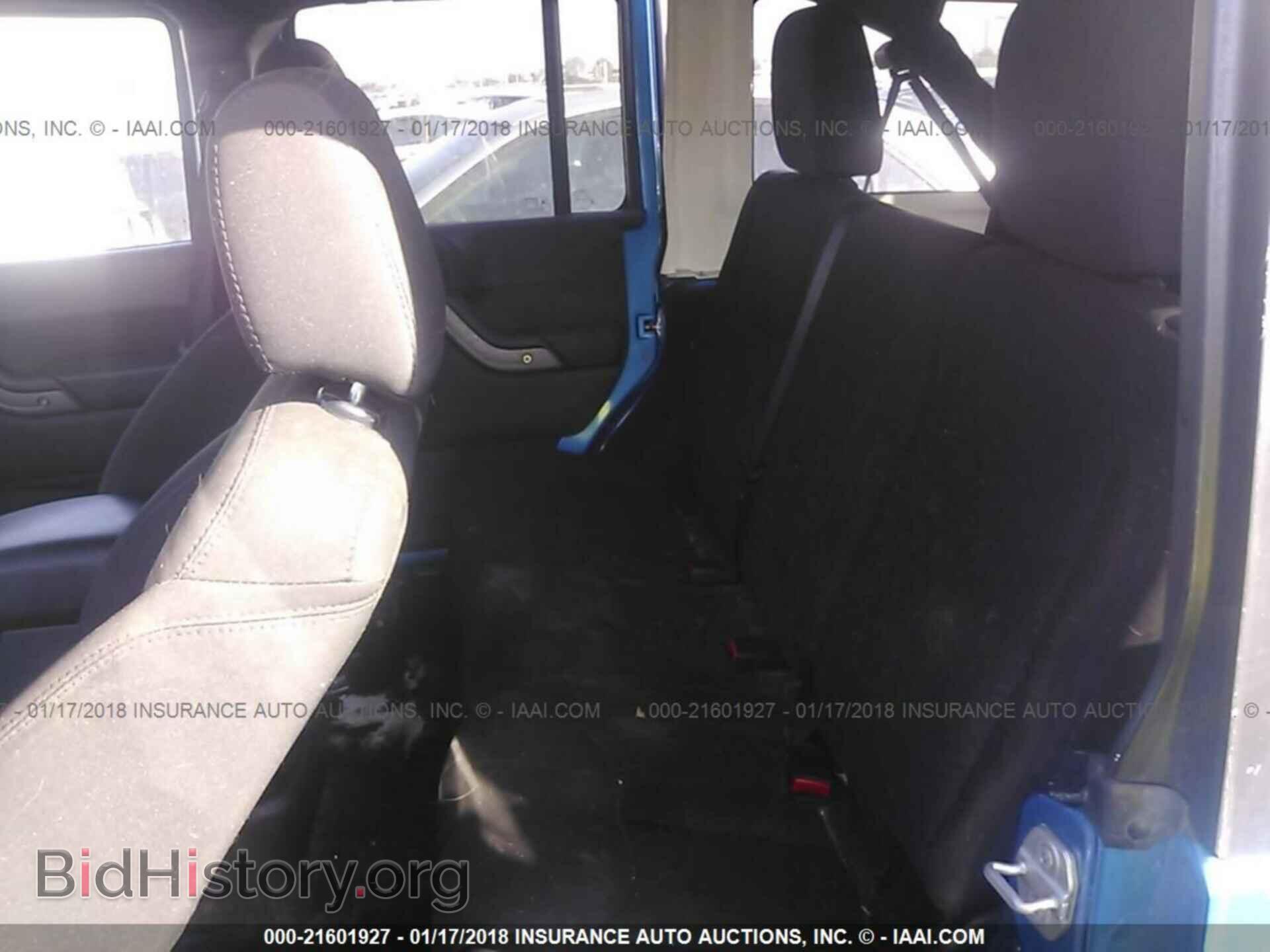 2015 Jeep Wrangler - VIN: 1C4BJWDG2FL557547 - Фото 8