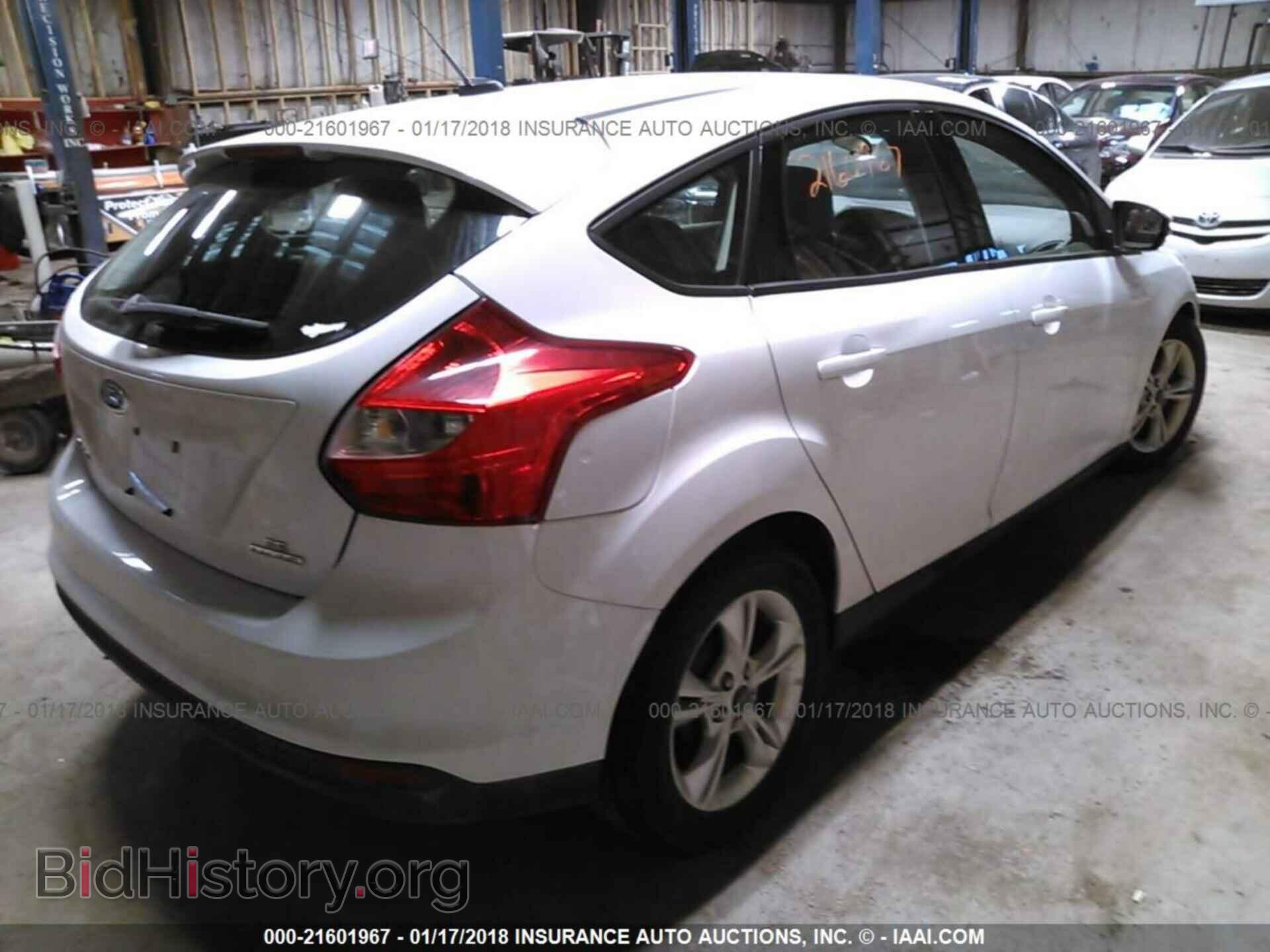 2014 Ford Focus - VIN: 1FADP3K23EL230835 - Photo 4