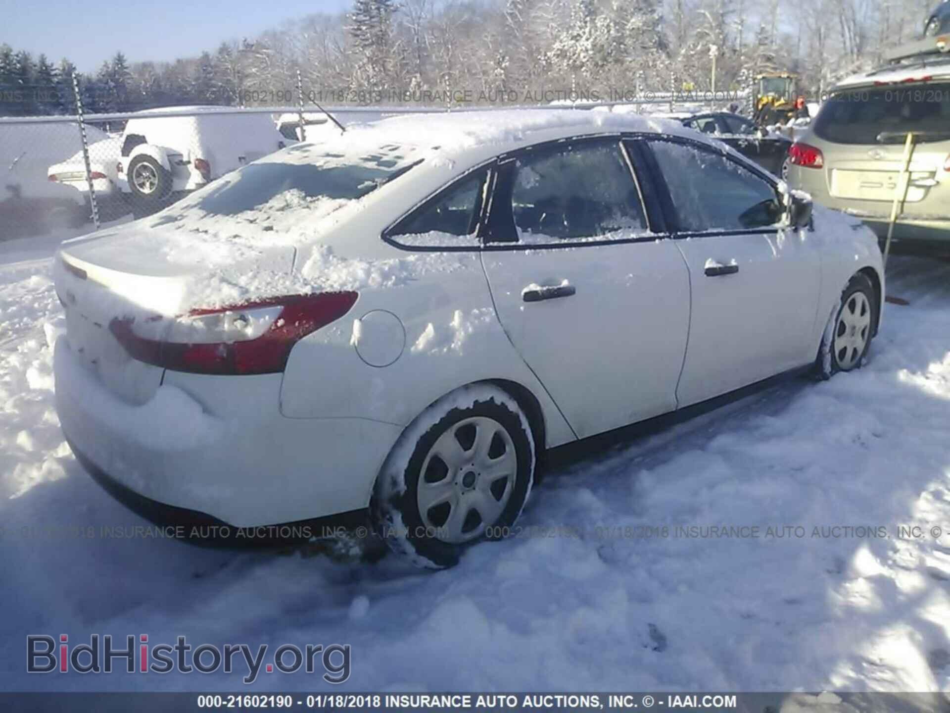 2014 Ford Focus - VIN: 1FADP3E2XEL134177 - Photo 4