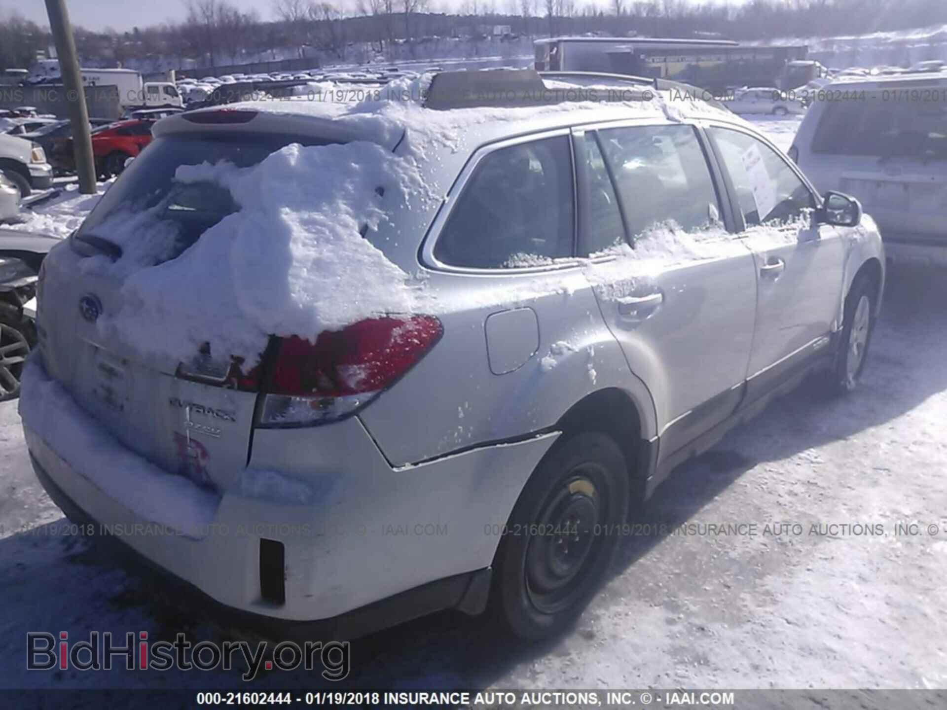 2012 Subaru Outback - VIN: 4S4BRBAC3C3234067 - Photo 4