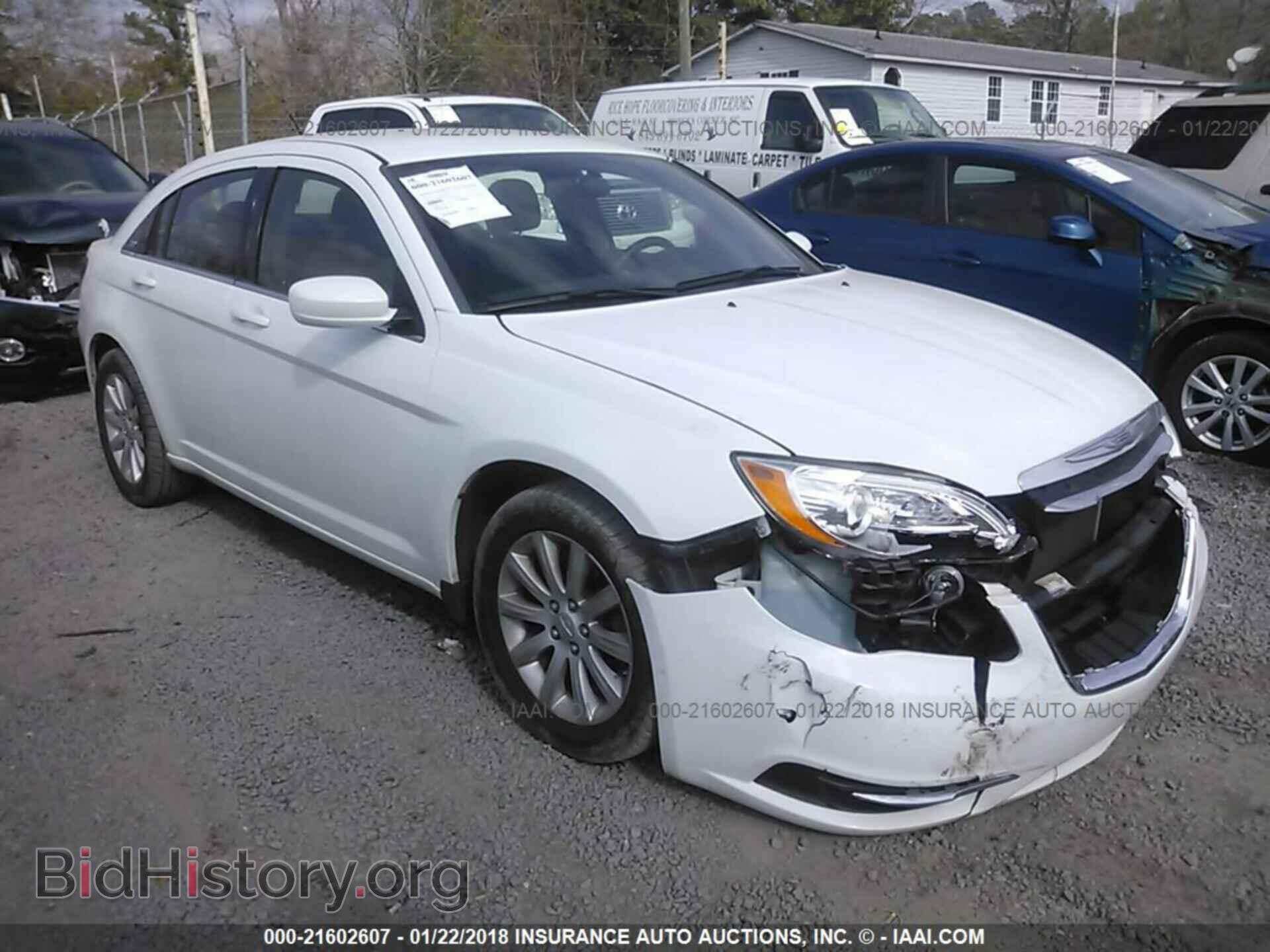 Photo 1C3CCBBB4EN179009 - Chrysler 200 2014