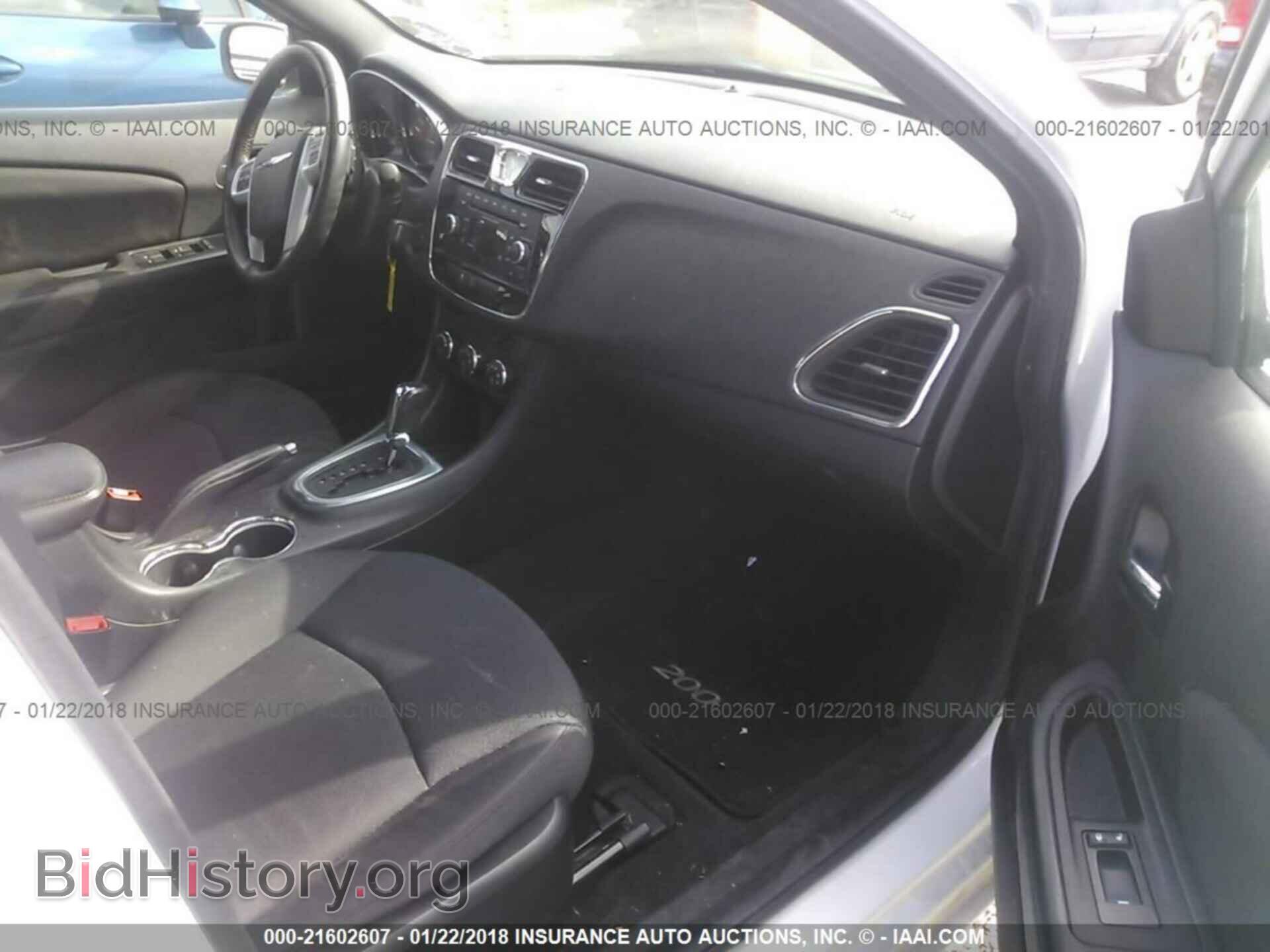 2014 Chrysler 200 - VIN: 1C3CCBBB4EN179009 - Фото 5