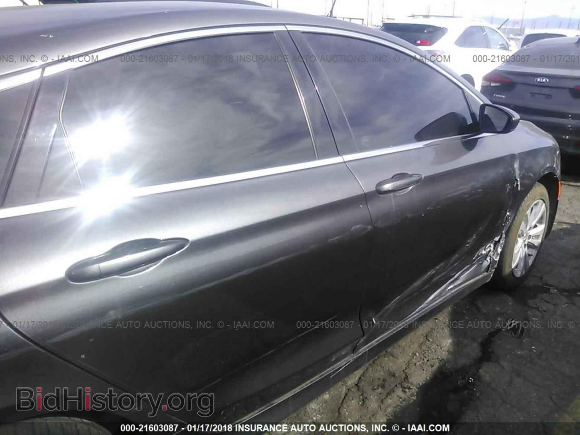 2015 Chrysler 200 - VIN: 1C3CCCAB0FN667897 - Photo 6