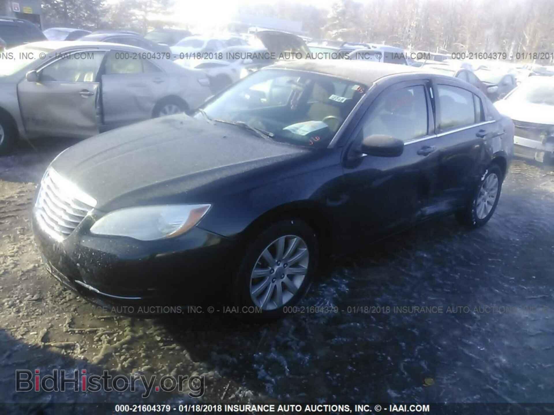 2012 Chrysler 200 - VIN: 1C3CCBBB0CN172846 - Фото 2