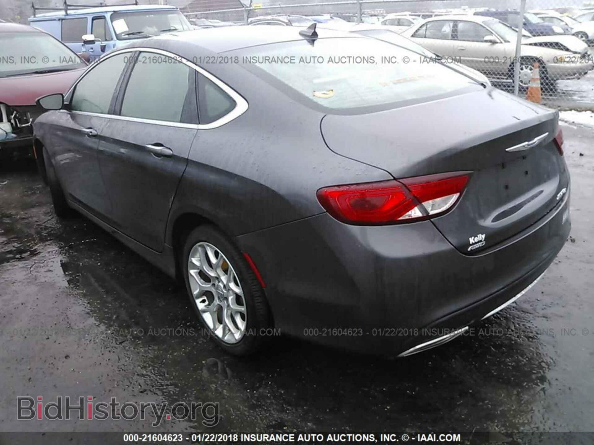 2015 Chrysler 200 - VIN: 1C3CCCEG1FN686979 - Photo 3