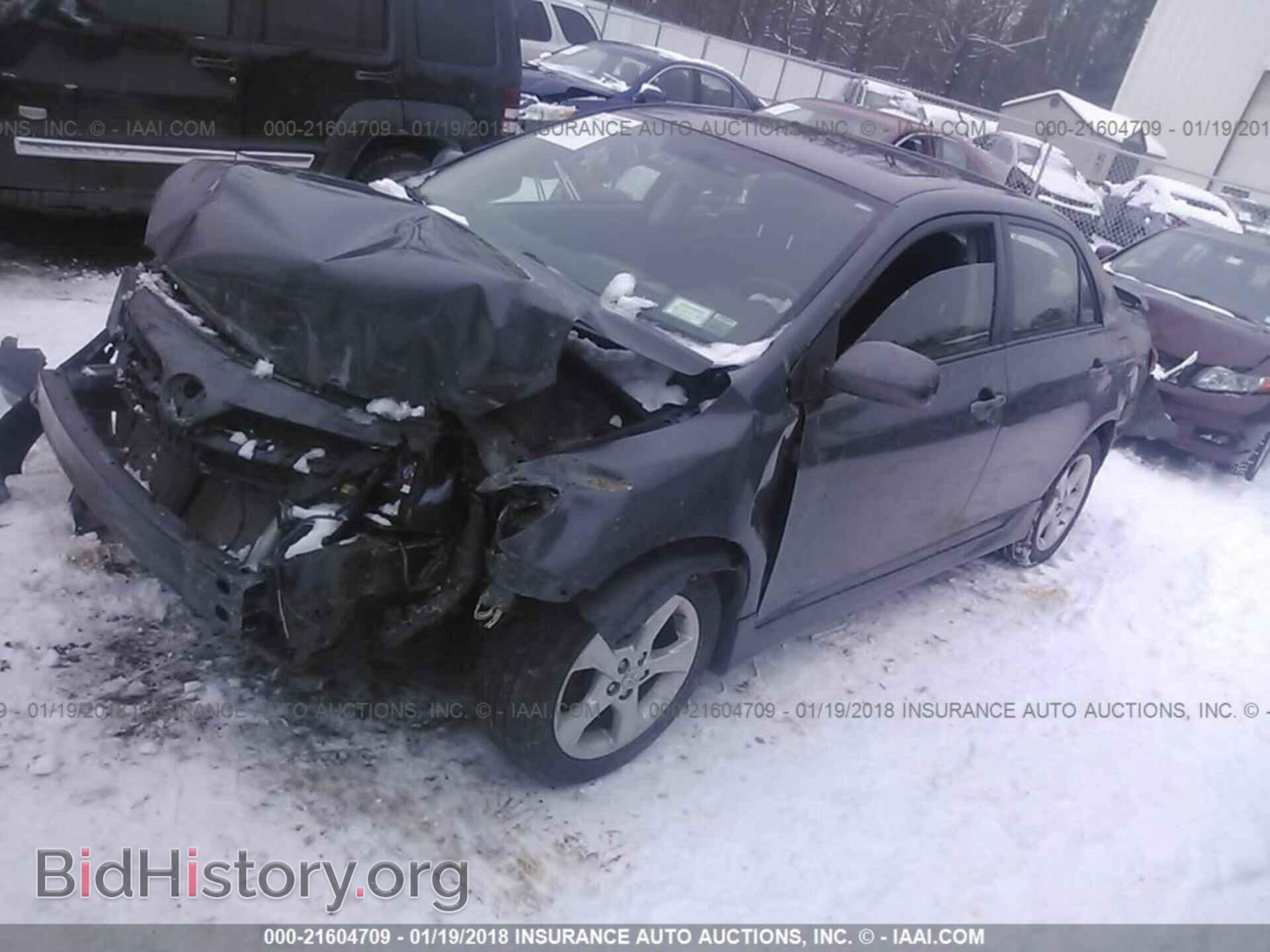 2011 Toyota Corolla - VIN: 2T1BU4EEXBC611686 - Фото 2