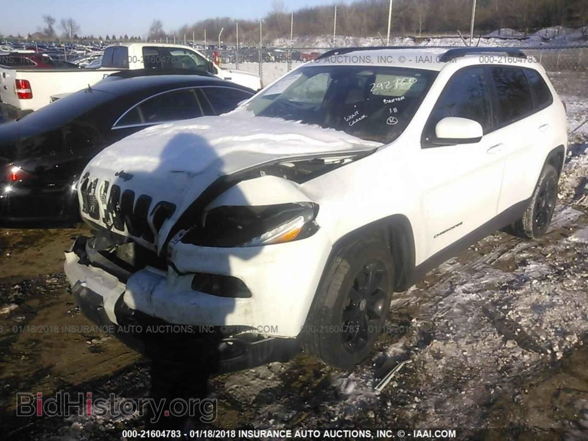 2014 Jeep Cherokee - VIN: 1C4PJLCS3EW292760 - Фото 2