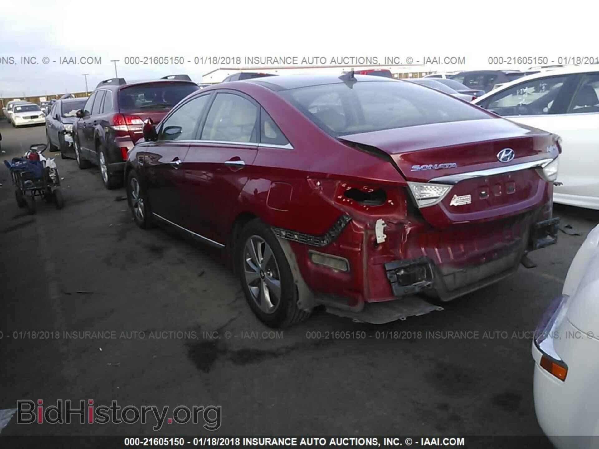 2012 Hyundai Sonata - VIN: KMHEC4A48CA043131 - Фото 3
