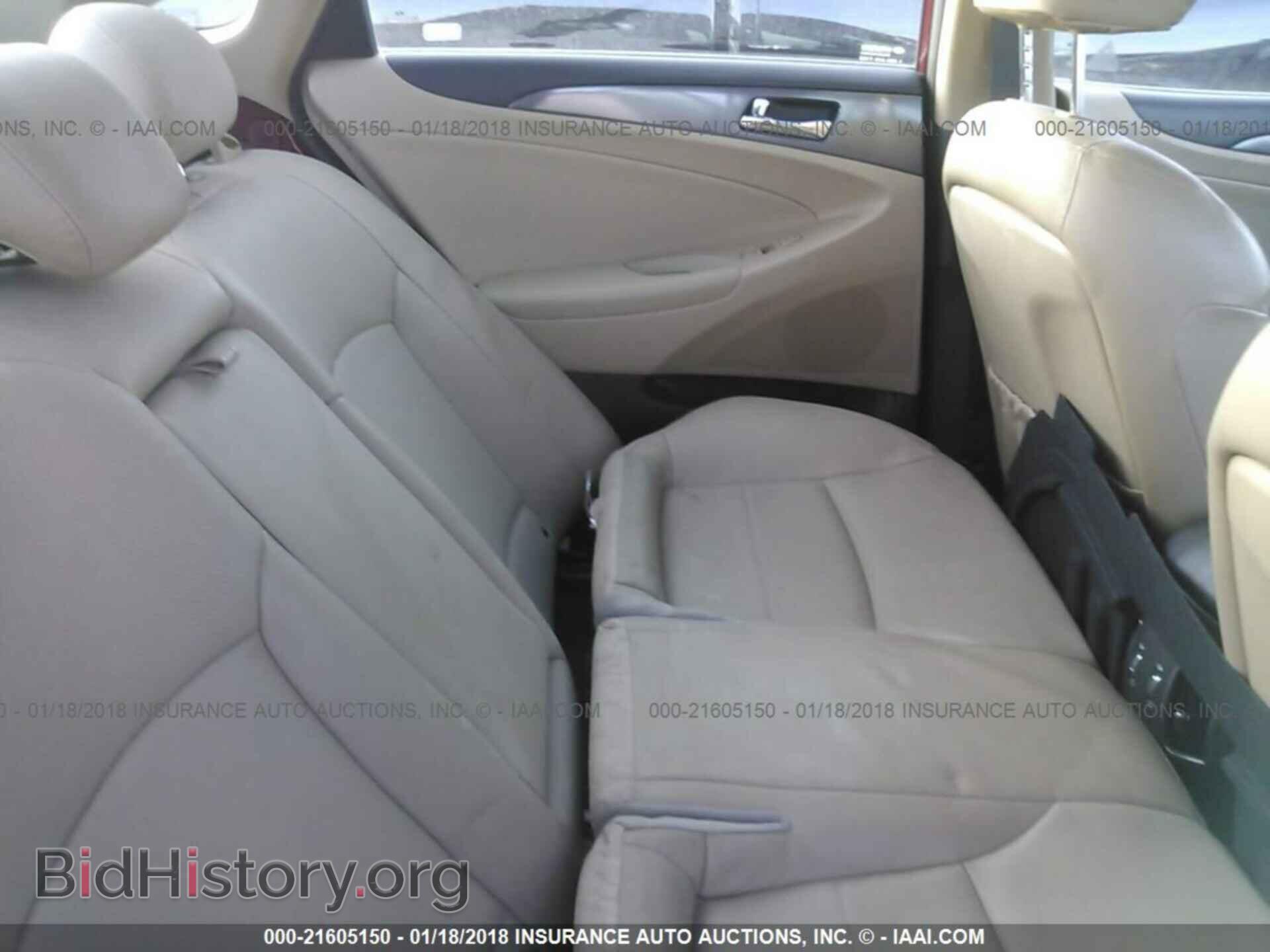 2012 Hyundai Sonata - VIN: KMHEC4A48CA043131 - Фото 8