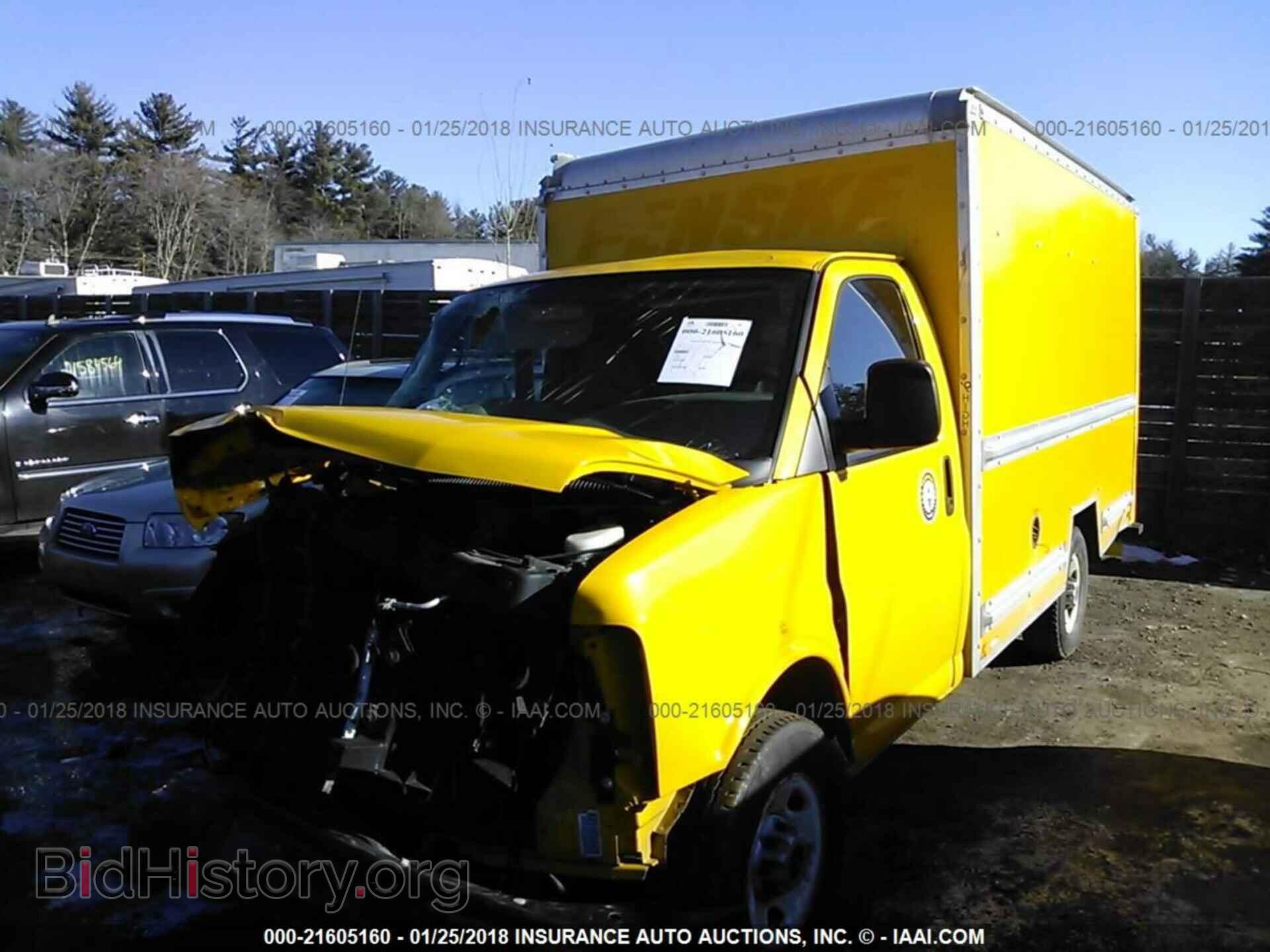 2011 Gmc Savana - VIN: 1GDY72CA7B1900613 - Фото 2