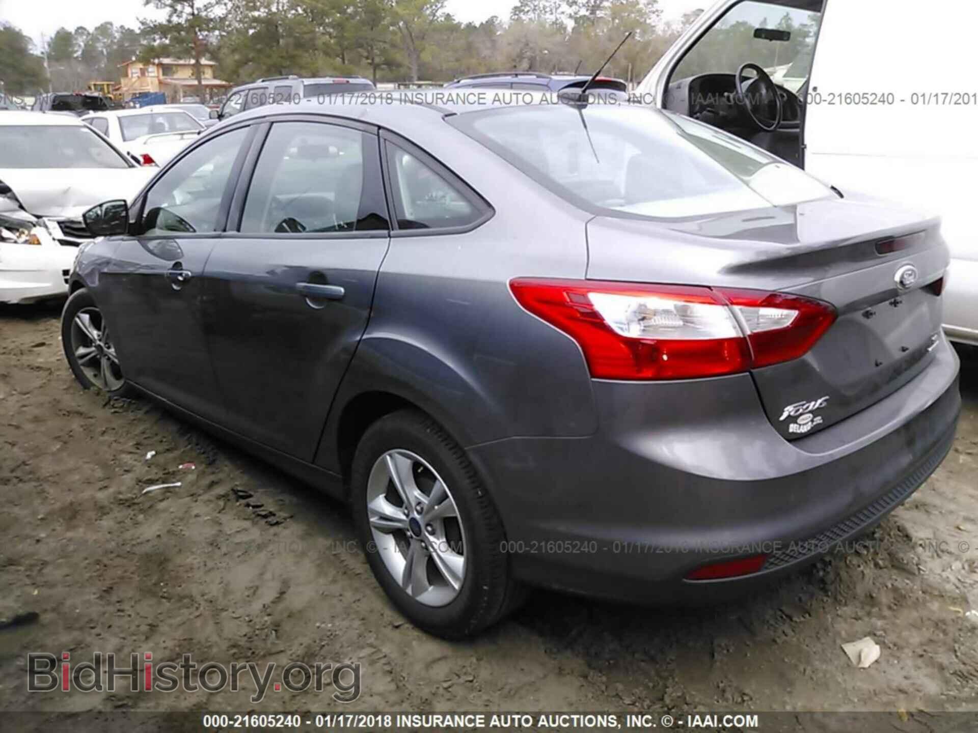 2014 Ford Focus - VIN: 1FADP3F2XEL245116 - Photo 3