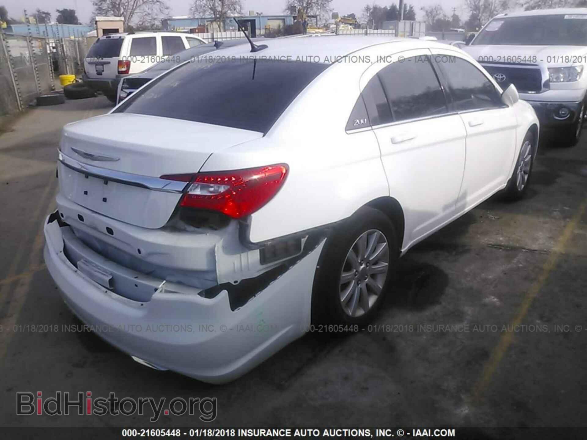 2012 Chrysler 200 - VIN: 1C3CCBBGXCN152888 - Фото 4