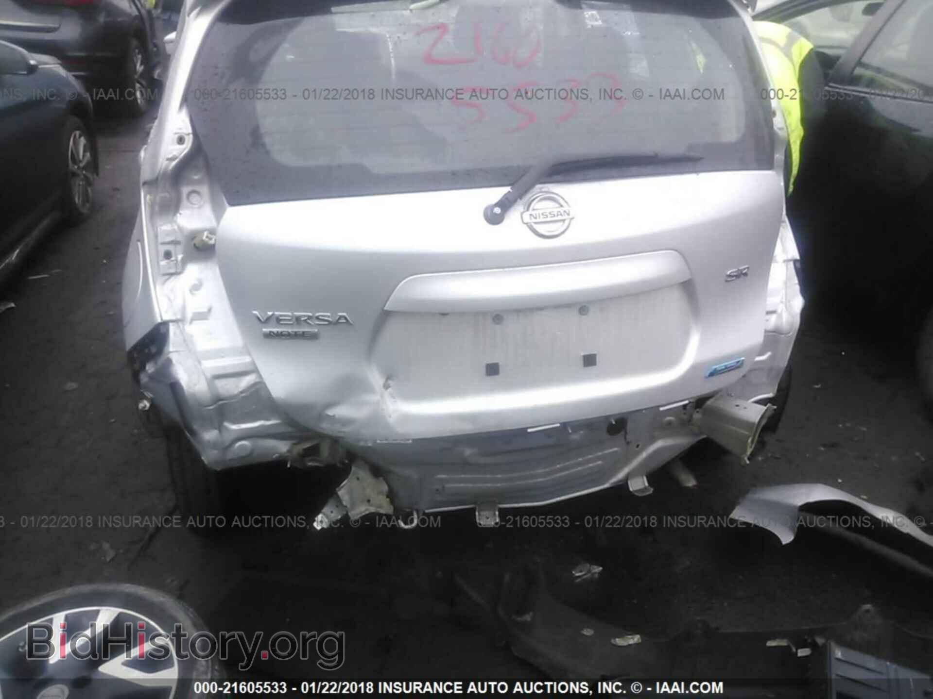 2015 Nissan Versa note - VIN: 3N1CE2CP1FL396330 - Photo 6