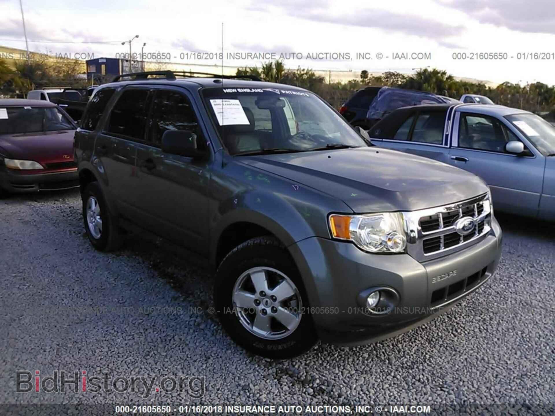 Photo 1FMCU0D70CKA94782 - Ford Escape 2012