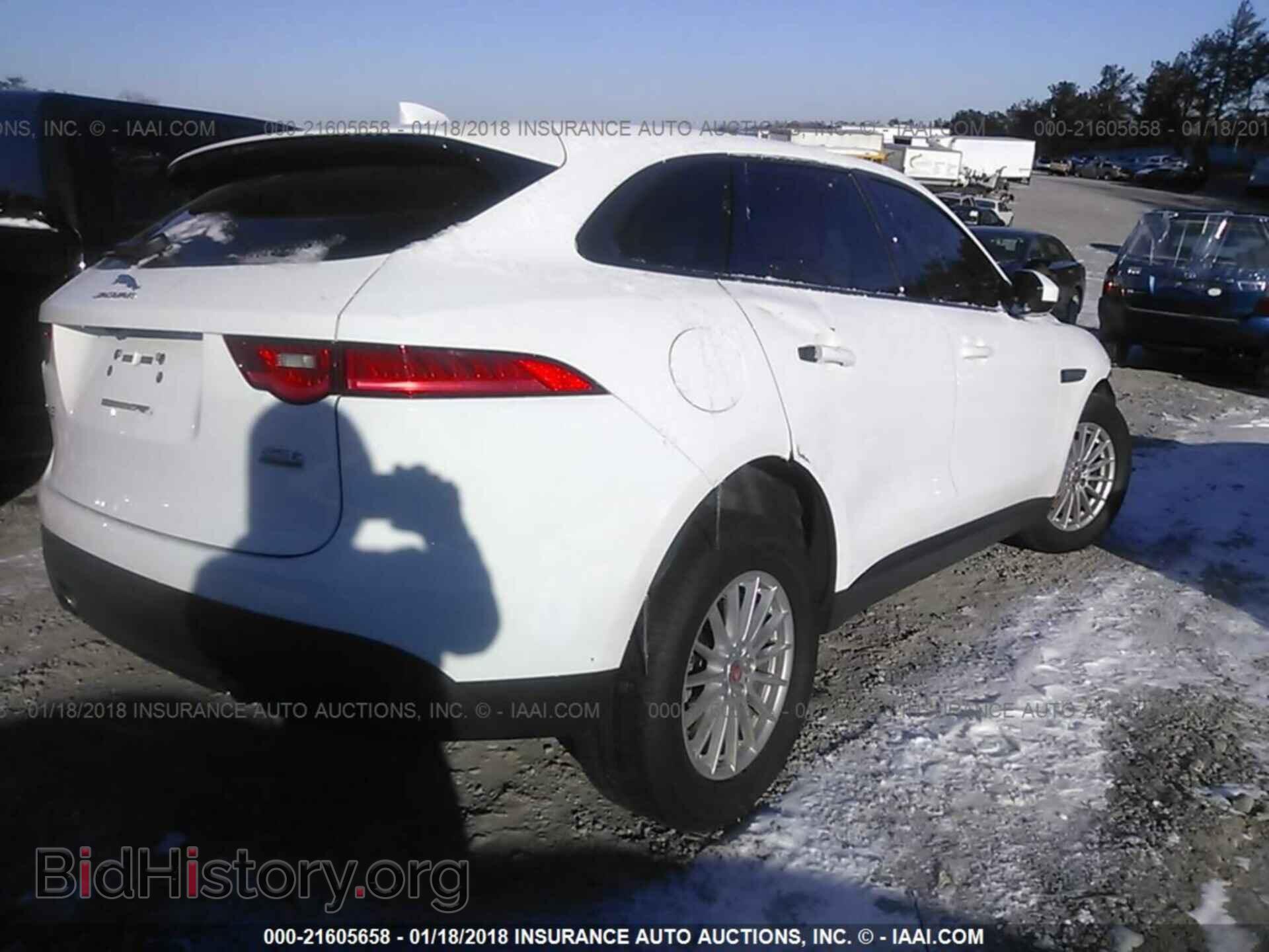 2018 Jaguar F-pace - VIN: SADCS2FX7JA253517 - Photo 4