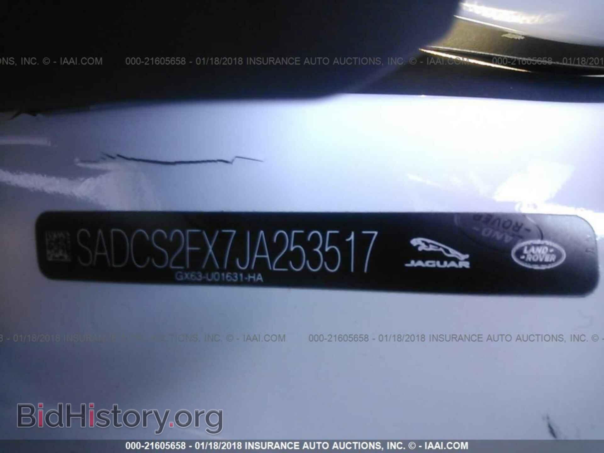 2018 Jaguar F-pace - VIN: SADCS2FX7JA253517 - Photo 9